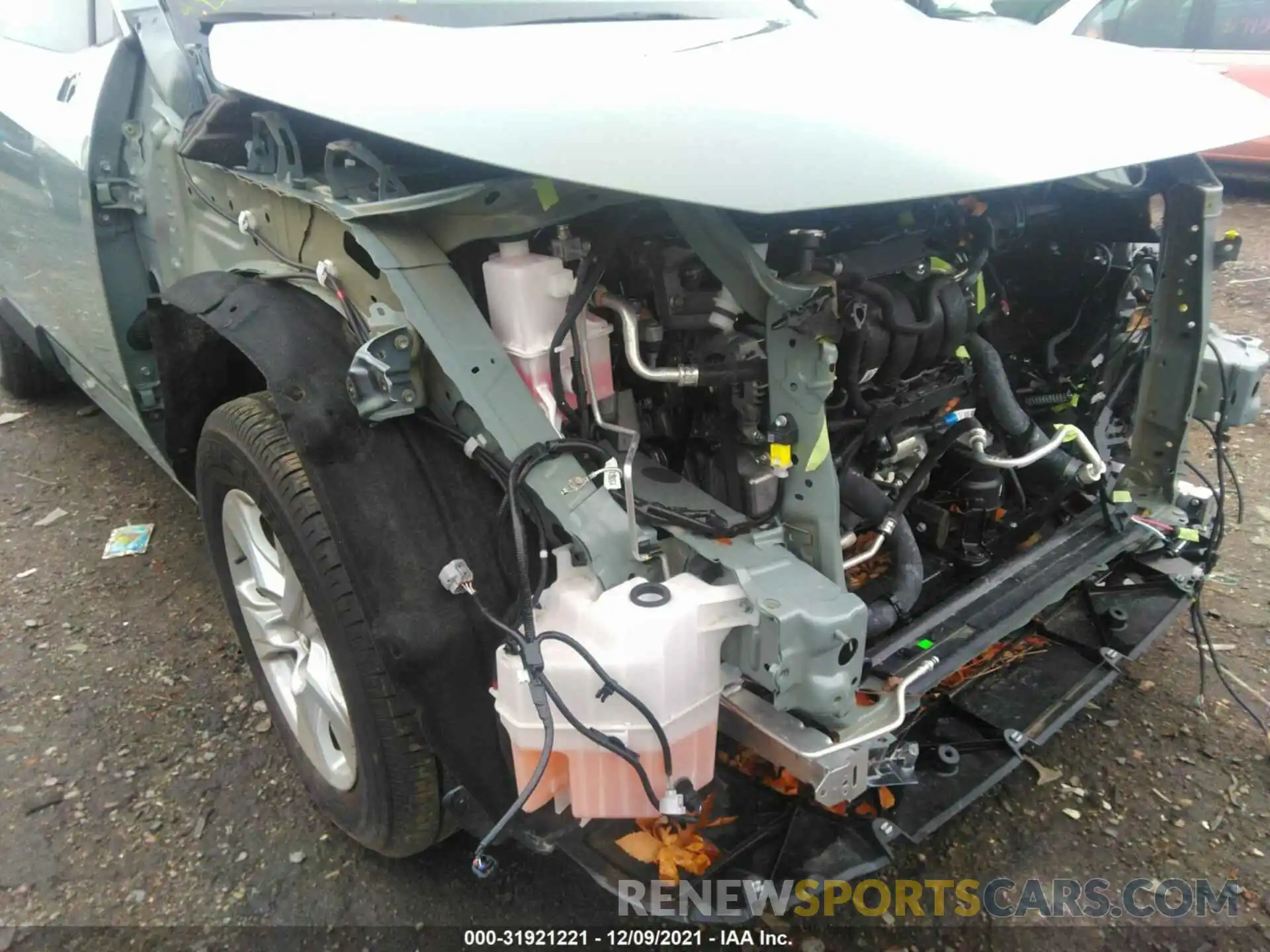 6 Фотография поврежденного автомобиля 2T3W1RFV8MW124596 TOYOTA RAV4 2021