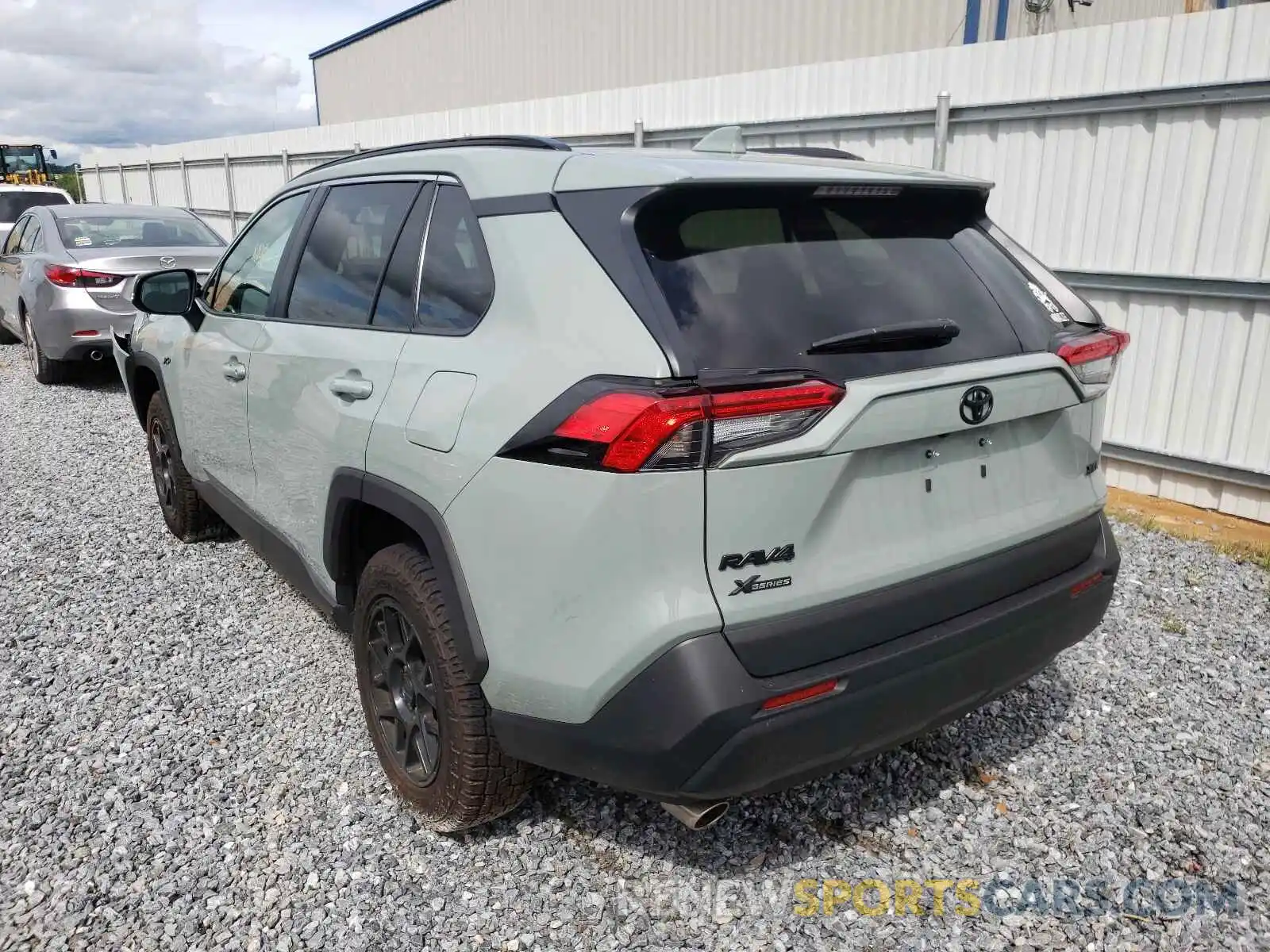 3 Фотография поврежденного автомобиля 2T3W1RFV8MW129362 TOYOTA RAV4 2021