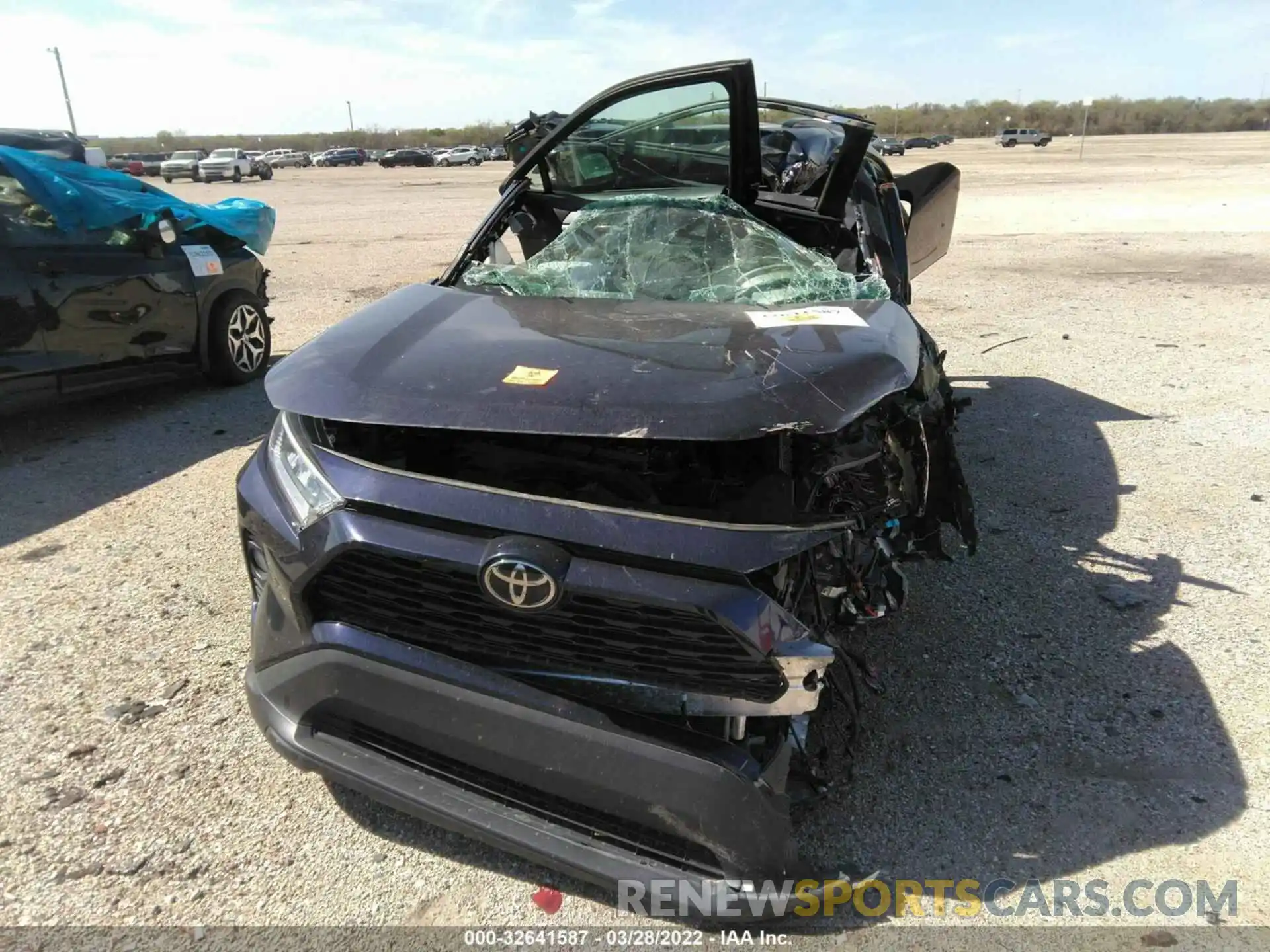 6 Photograph of a damaged car 2T3W1RFV8MW134075 TOYOTA RAV4 2021