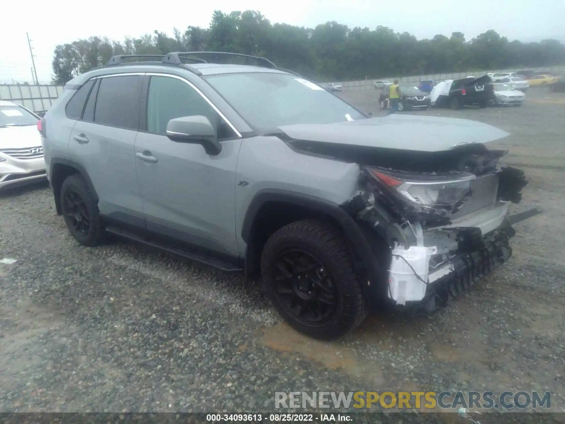 1 Photograph of a damaged car 2T3W1RFV8MW134402 TOYOTA RAV4 2021