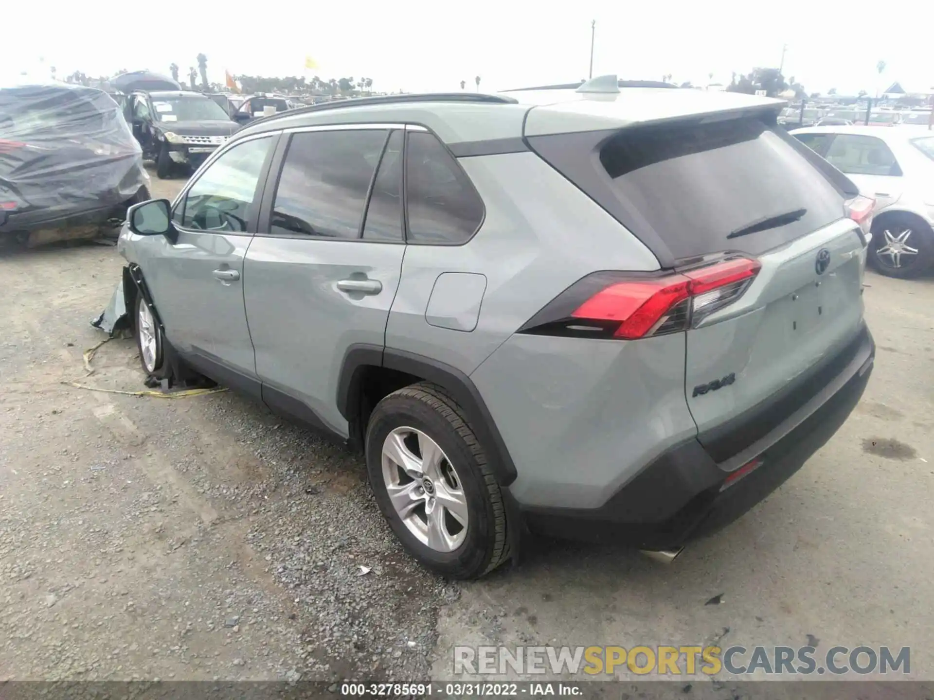 3 Photograph of a damaged car 2T3W1RFV8MW135372 TOYOTA RAV4 2021