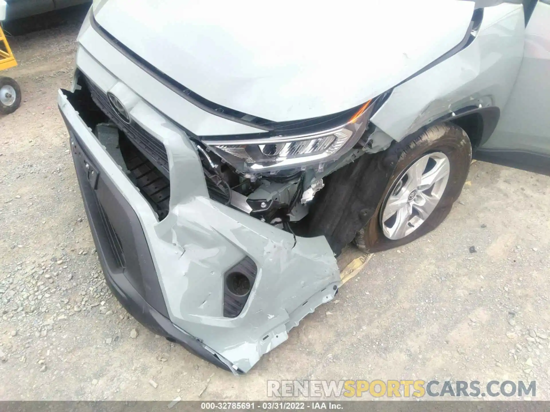 6 Photograph of a damaged car 2T3W1RFV8MW135372 TOYOTA RAV4 2021