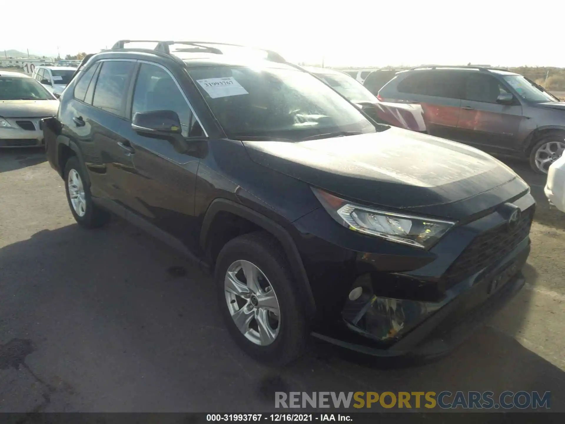 1 Photograph of a damaged car 2T3W1RFV8MW137459 TOYOTA RAV4 2021