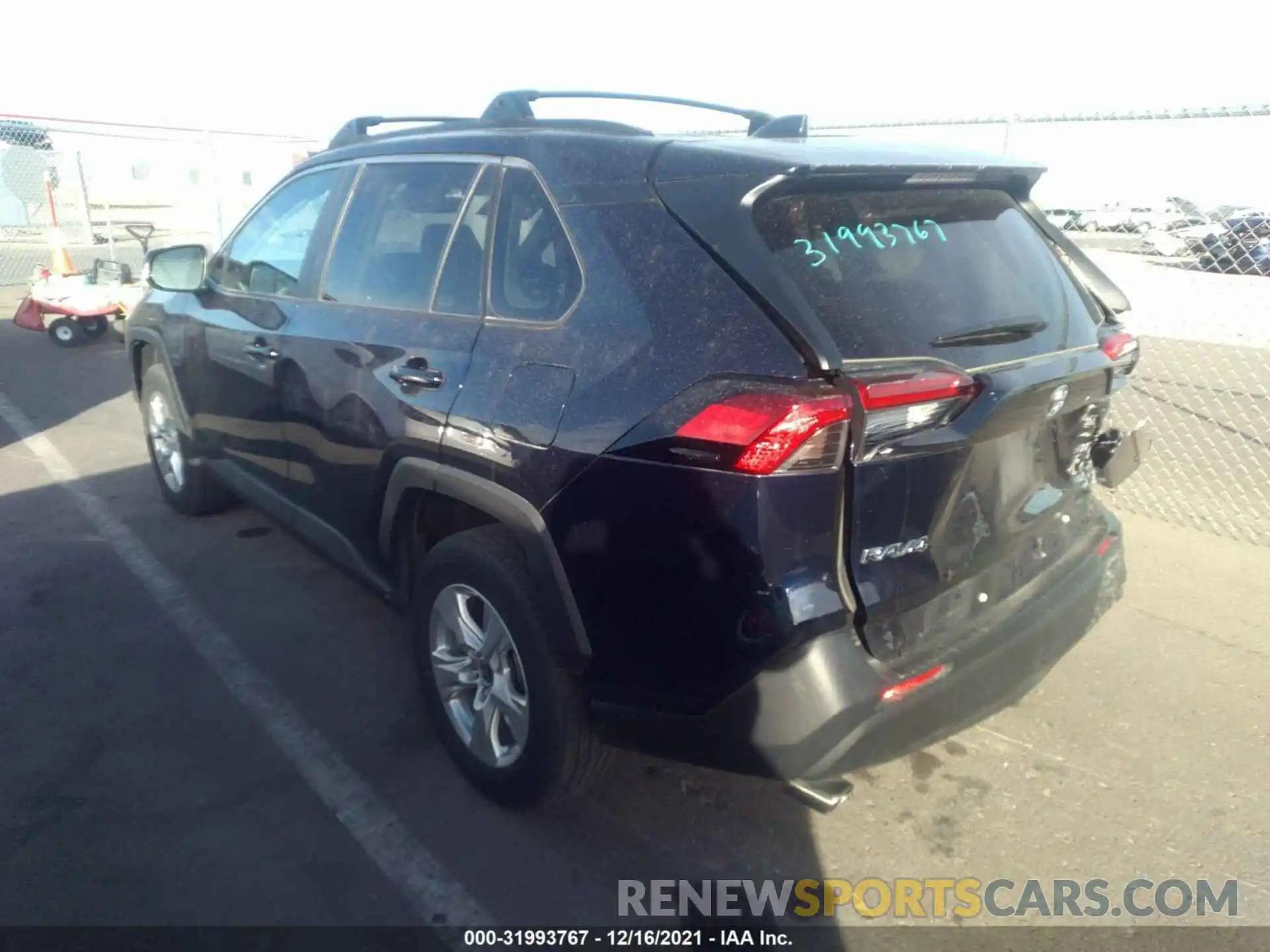 3 Photograph of a damaged car 2T3W1RFV8MW137459 TOYOTA RAV4 2021