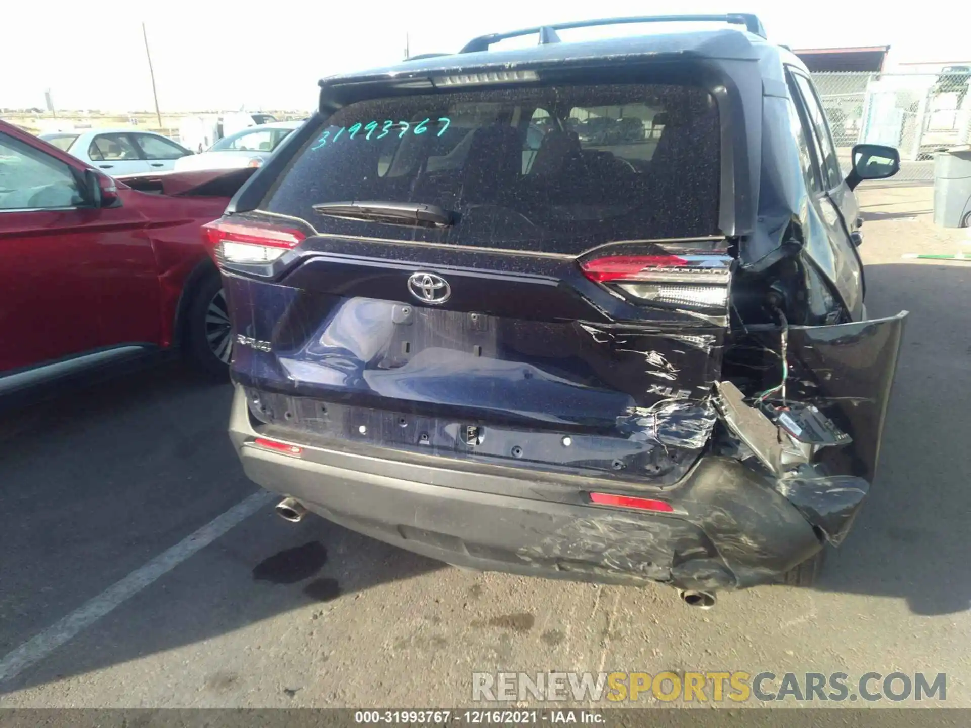 6 Photograph of a damaged car 2T3W1RFV8MW137459 TOYOTA RAV4 2021