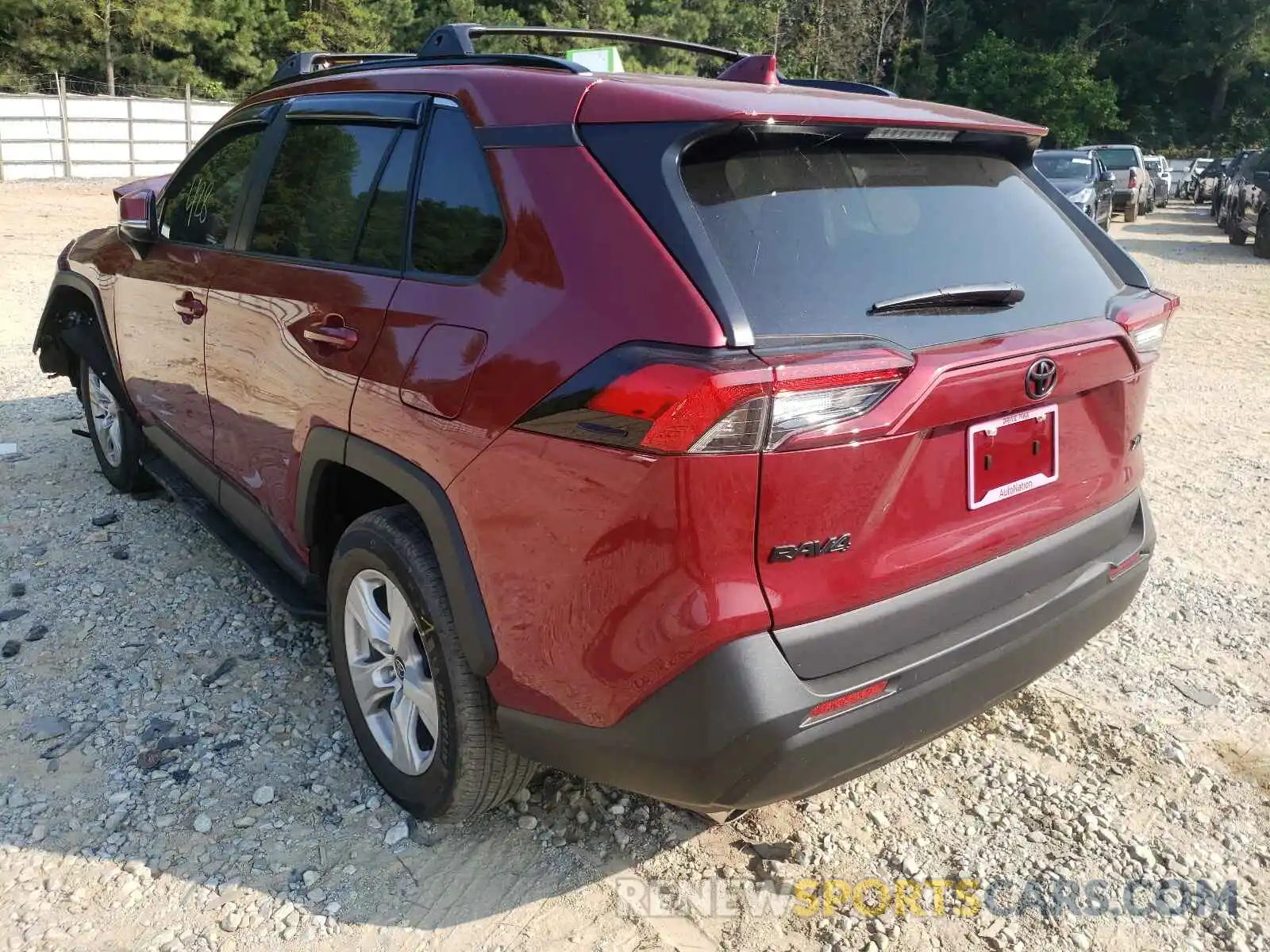 3 Photograph of a damaged car 2T3W1RFV8MW161843 TOYOTA RAV4 2021