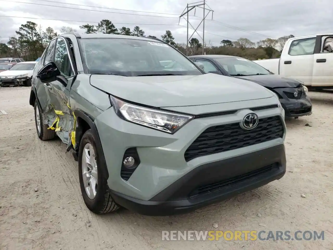 1 Photograph of a damaged car 2T3W1RFV8MW174768 TOYOTA RAV4 2021