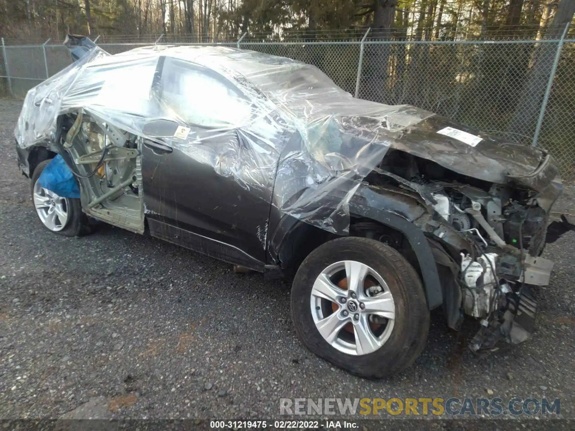 1 Photograph of a damaged car 2T3W1RFV9MC086135 TOYOTA RAV4 2021