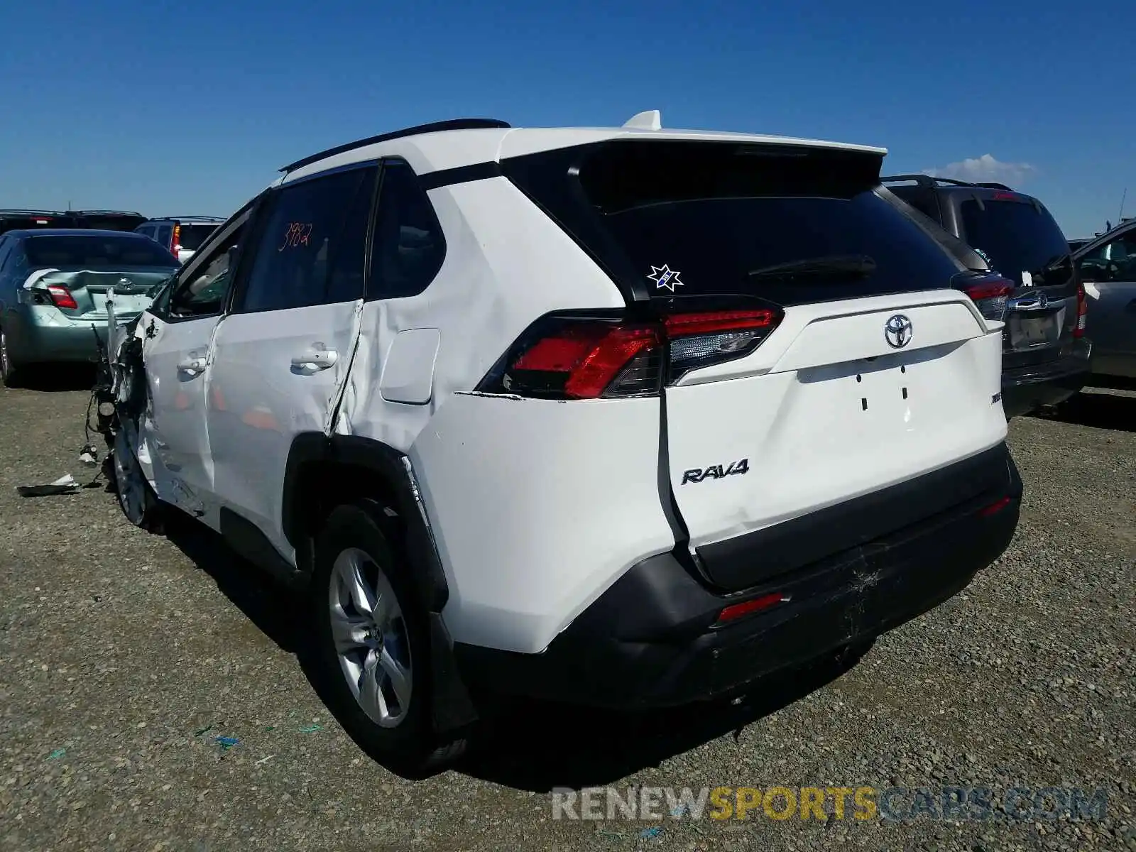 3 Photograph of a damaged car 2T3W1RFV9MC093537 TOYOTA RAV4 2021