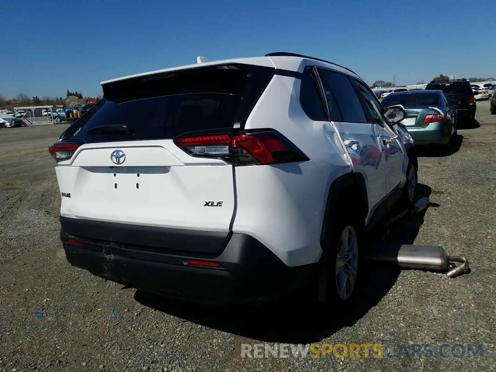 4 Photograph of a damaged car 2T3W1RFV9MC093537 TOYOTA RAV4 2021