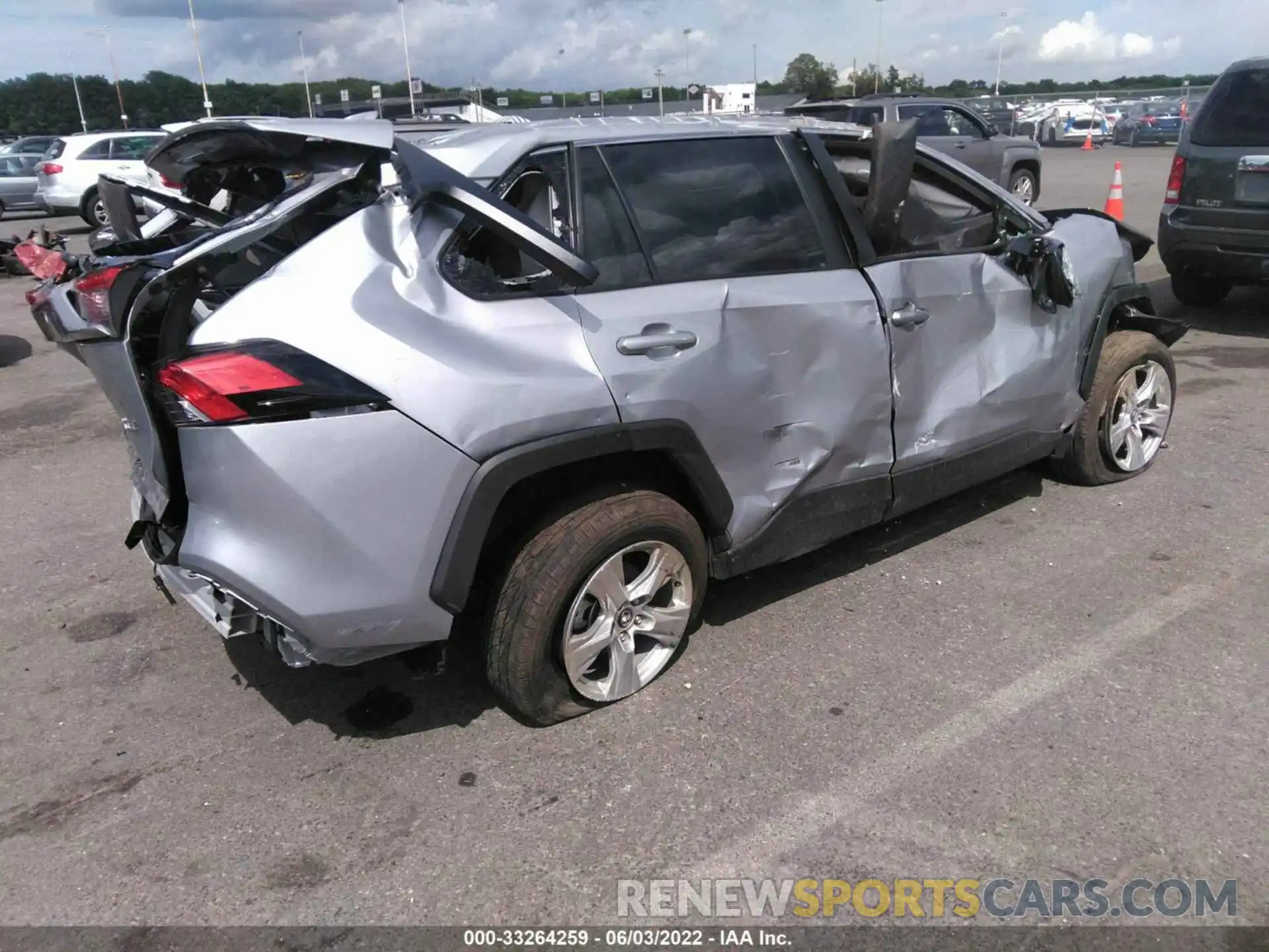 4 Photograph of a damaged car 2T3W1RFV9MC093604 TOYOTA RAV4 2021