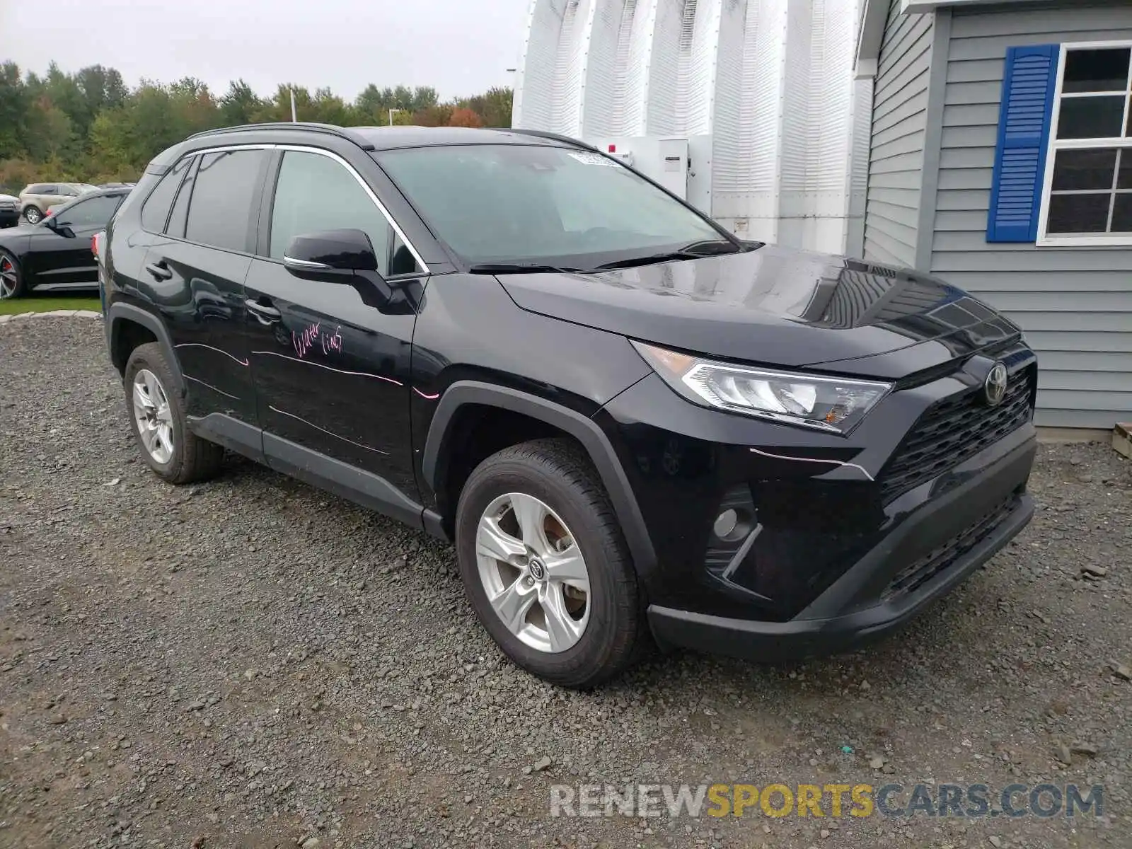 1 Photograph of a damaged car 2T3W1RFV9MC095580 TOYOTA RAV4 2021