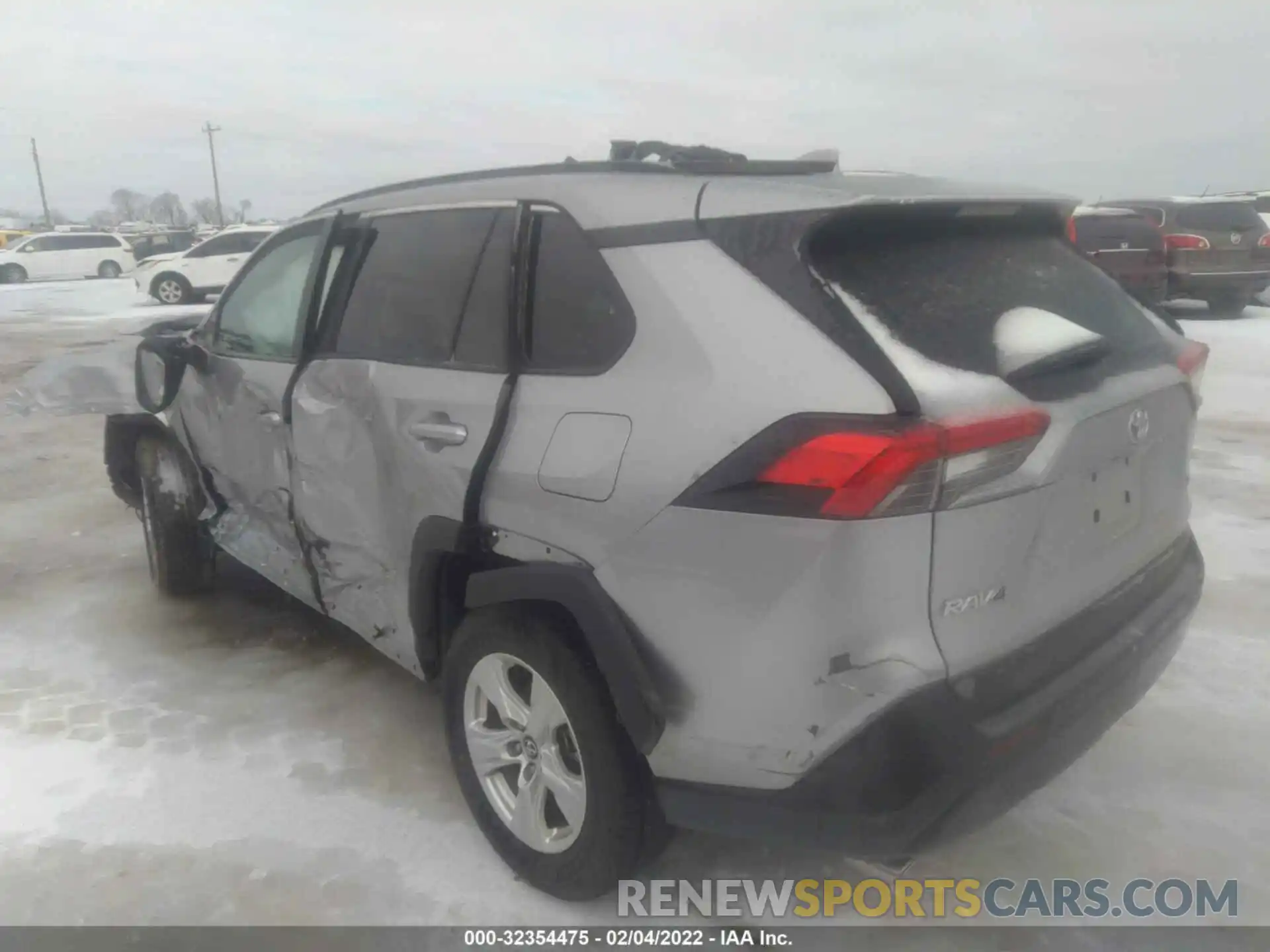 3 Photograph of a damaged car 2T3W1RFV9MC096325 TOYOTA RAV4 2021