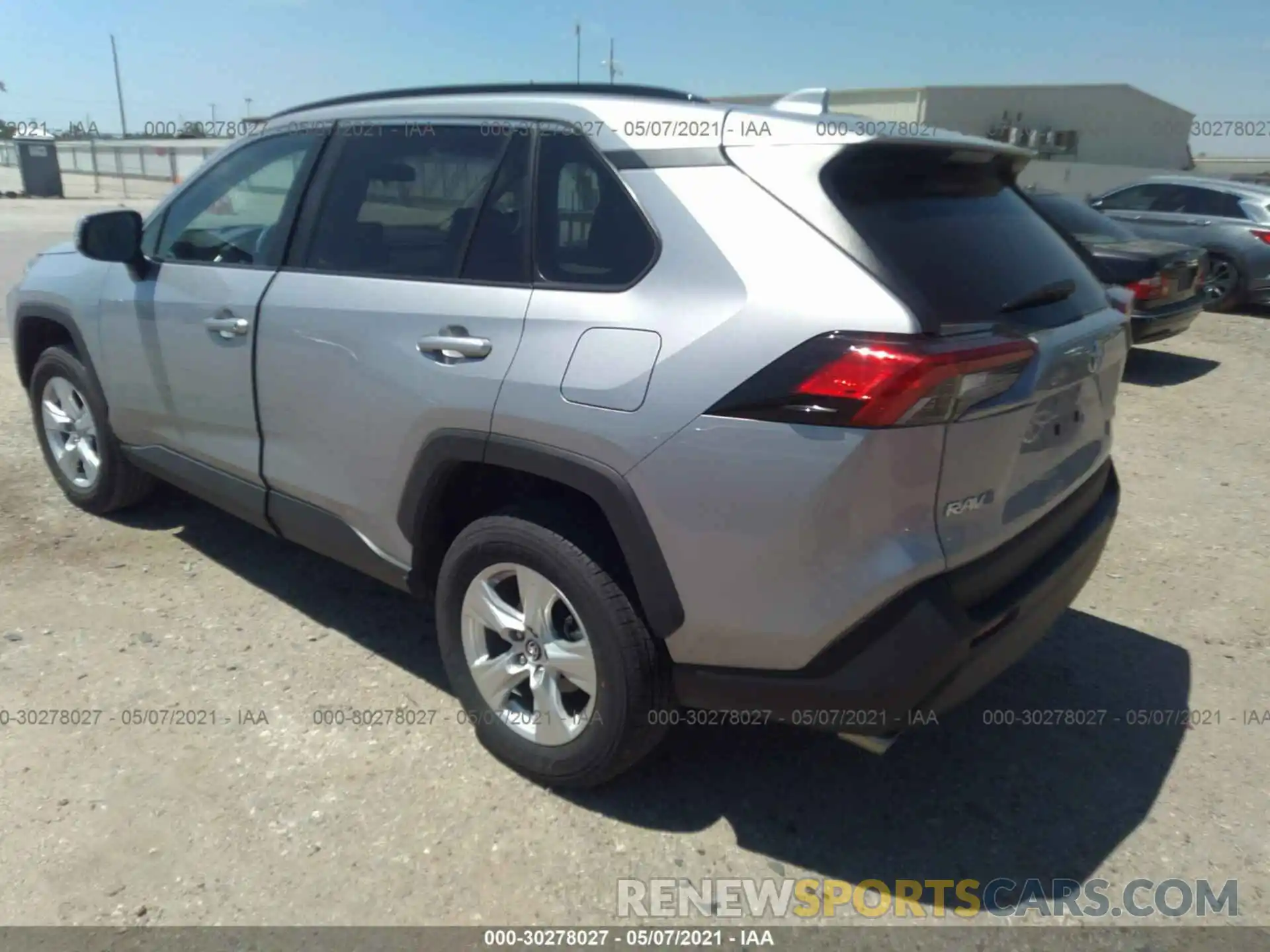 3 Photograph of a damaged car 2T3W1RFV9MC103046 TOYOTA RAV4 2021