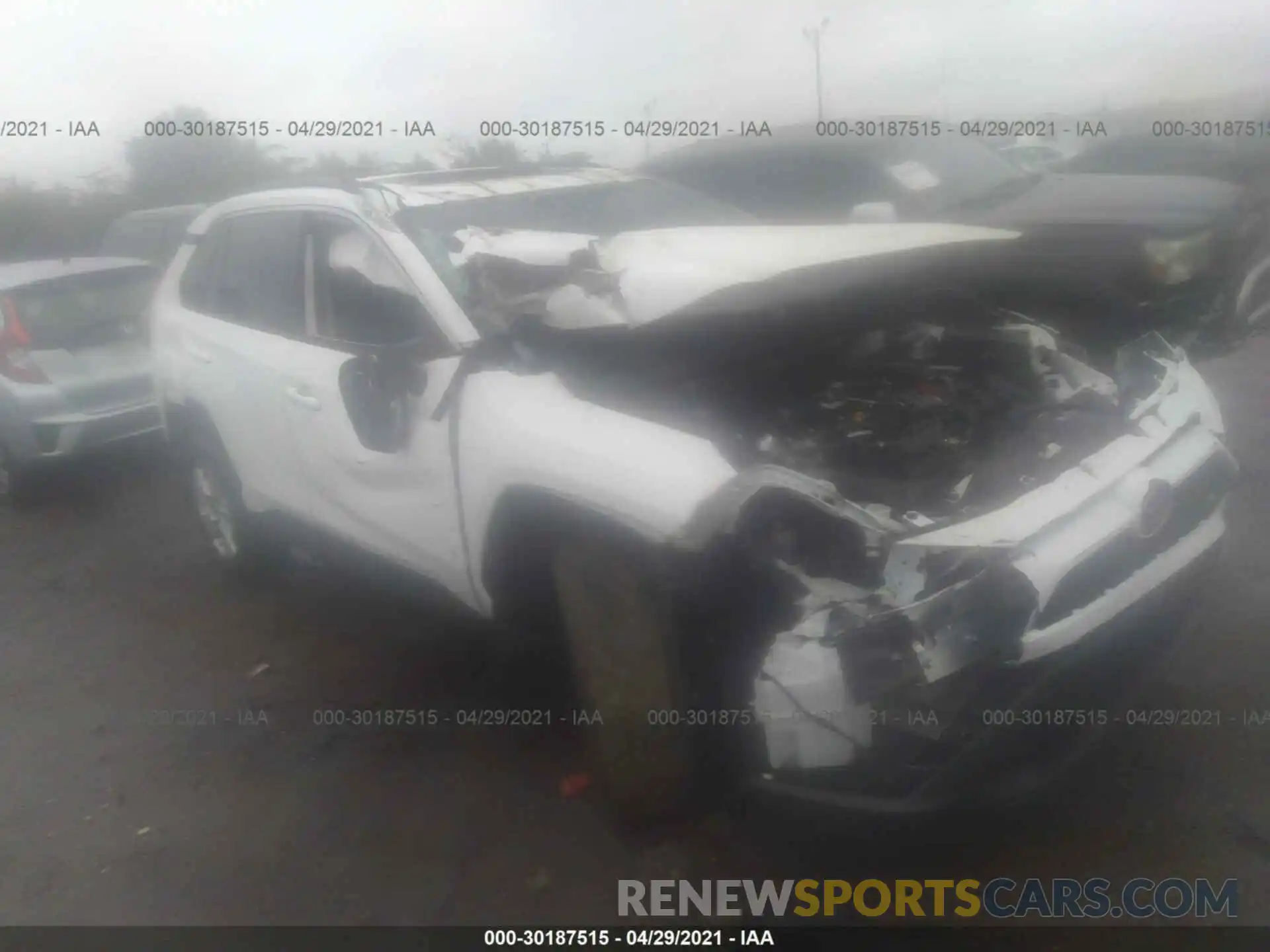 1 Photograph of a damaged car 2T3W1RFV9MC105654 TOYOTA RAV4 2021