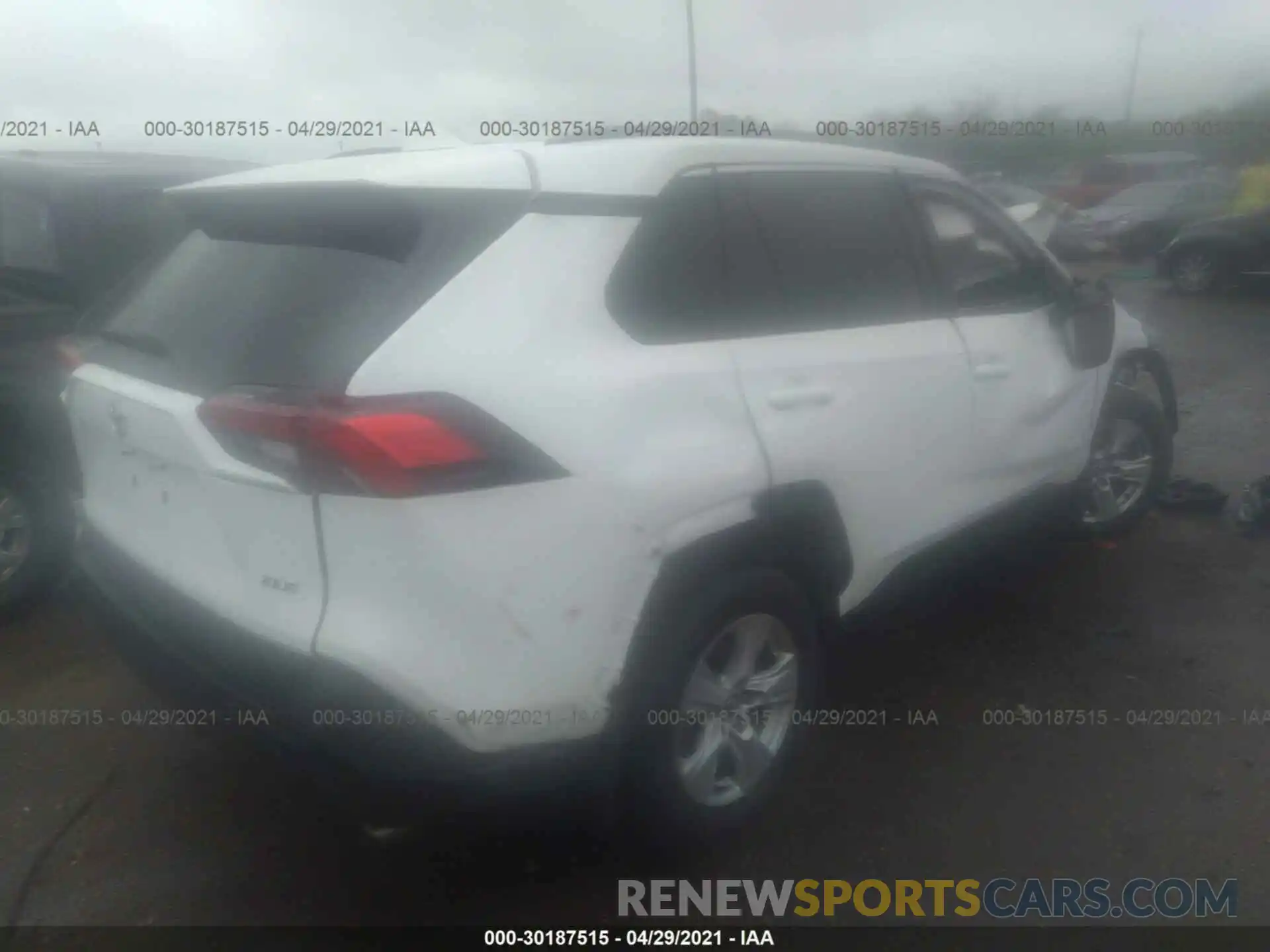 4 Photograph of a damaged car 2T3W1RFV9MC105654 TOYOTA RAV4 2021