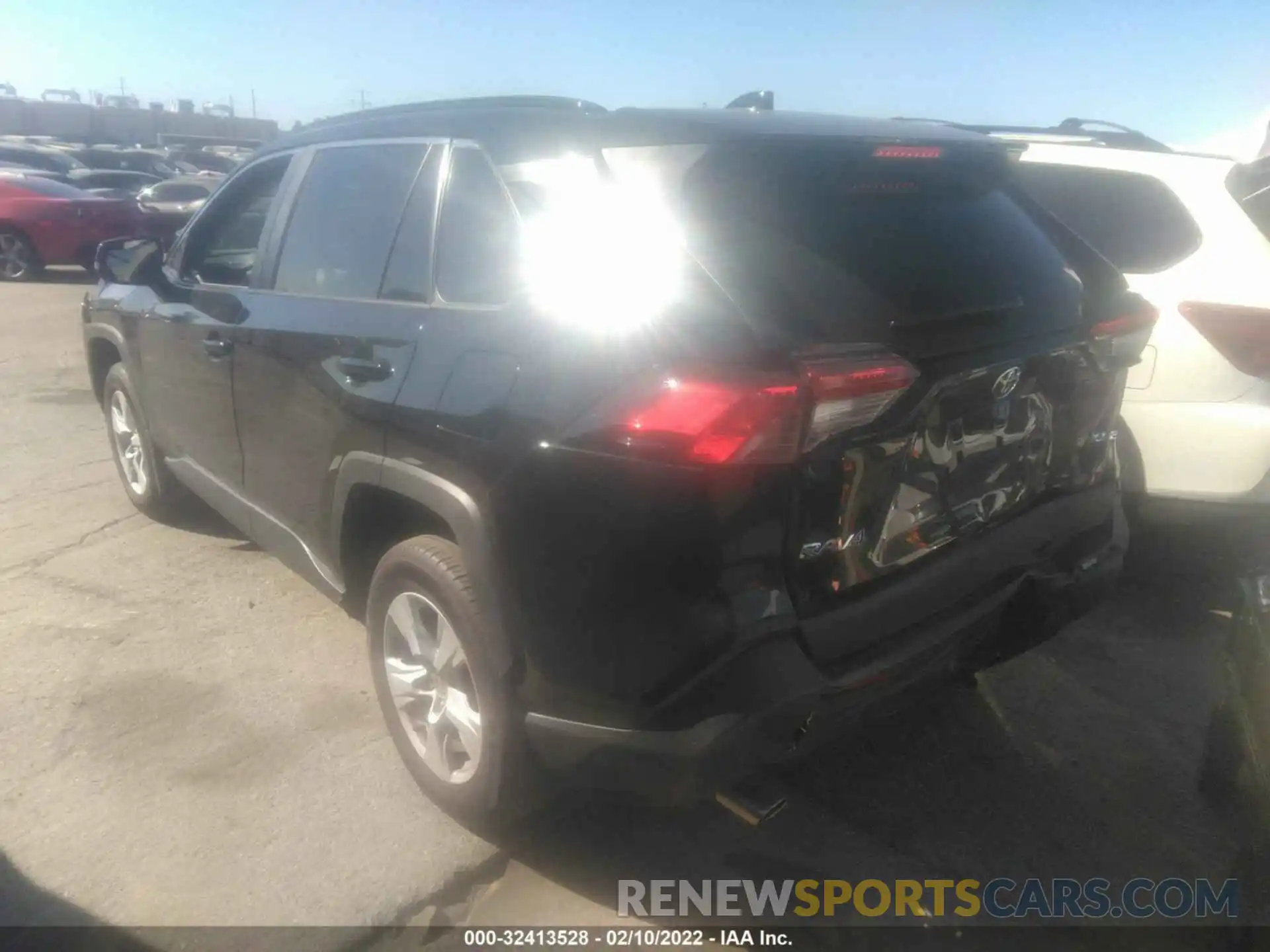 3 Photograph of a damaged car 2T3W1RFV9MC109915 TOYOTA RAV4 2021