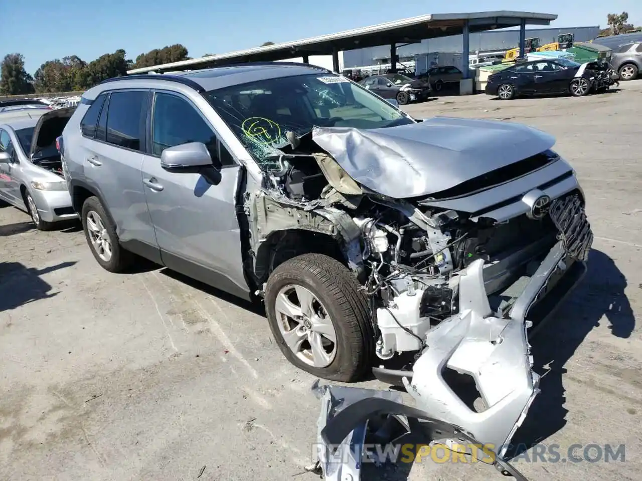 1 Photograph of a damaged car 2T3W1RFV9MC112684 TOYOTA RAV4 2021