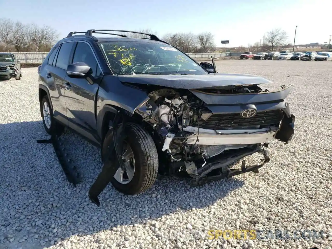 1 Photograph of a damaged car 2T3W1RFV9MC113799 TOYOTA RAV4 2021