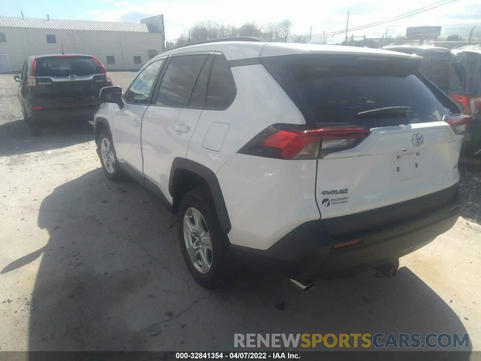 3 Photograph of a damaged car 2T3W1RFV9MC117268 TOYOTA RAV4 2021