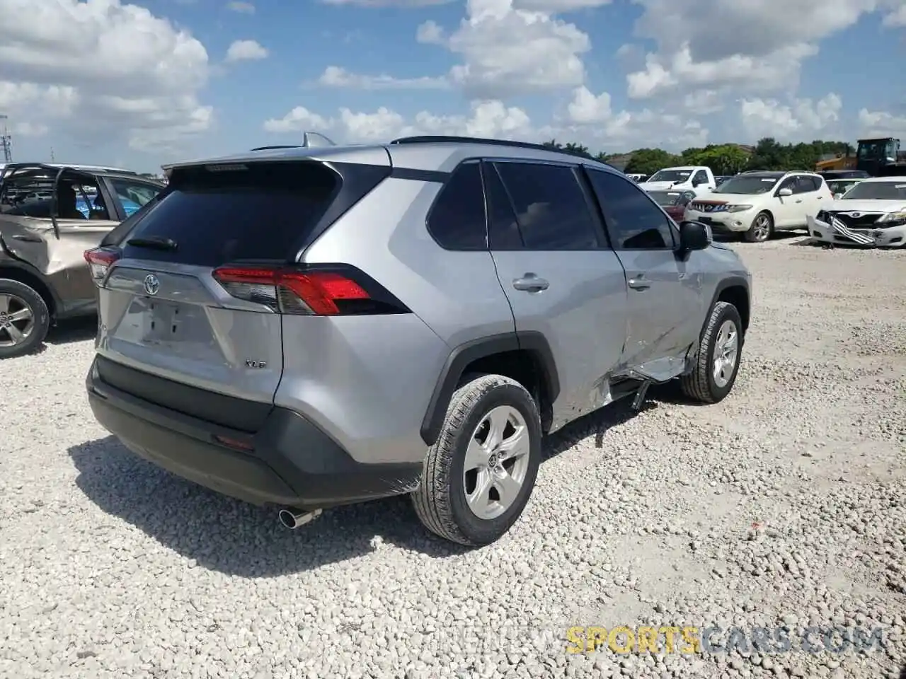 4 Photograph of a damaged car 2T3W1RFV9MC132224 TOYOTA RAV4 2021