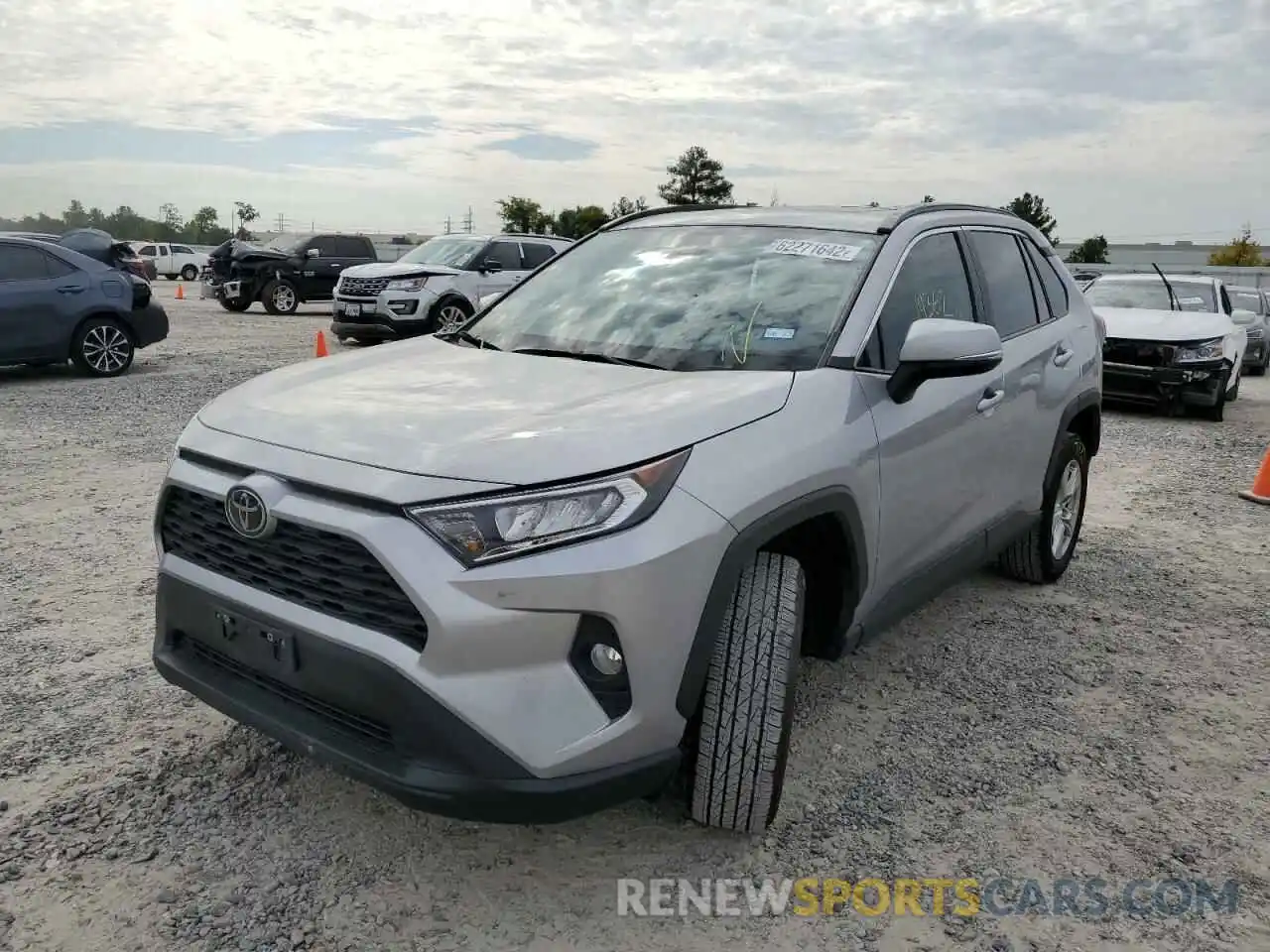 2 Photograph of a damaged car 2T3W1RFV9MC140761 TOYOTA RAV4 2021