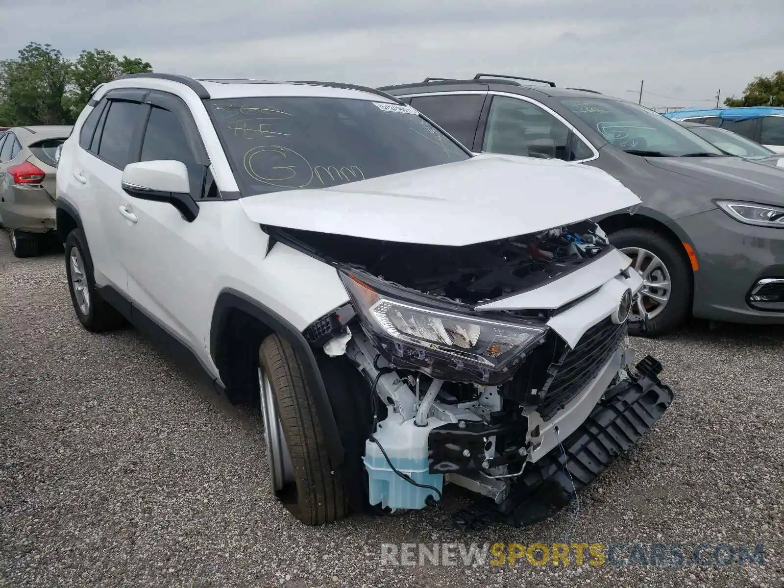 1 Photograph of a damaged car 2T3W1RFV9MC151405 TOYOTA RAV4 2021