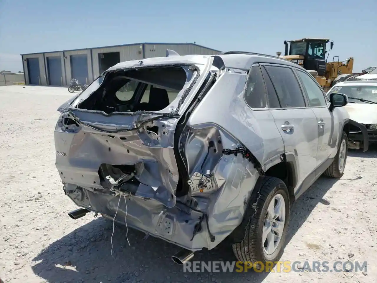 4 Photograph of a damaged car 2T3W1RFV9MC153333 TOYOTA RAV4 2021