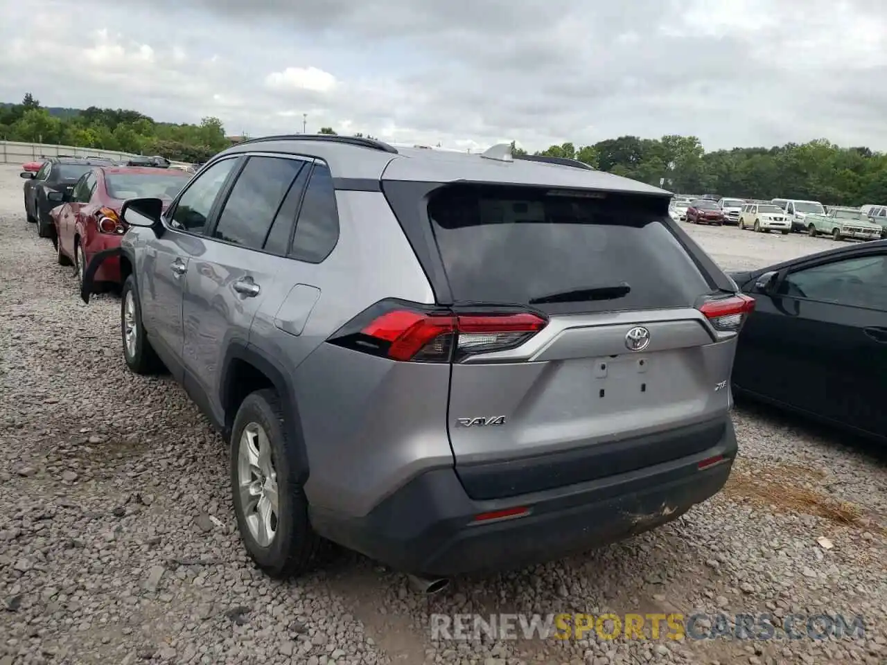 3 Photograph of a damaged car 2T3W1RFV9MC156460 TOYOTA RAV4 2021