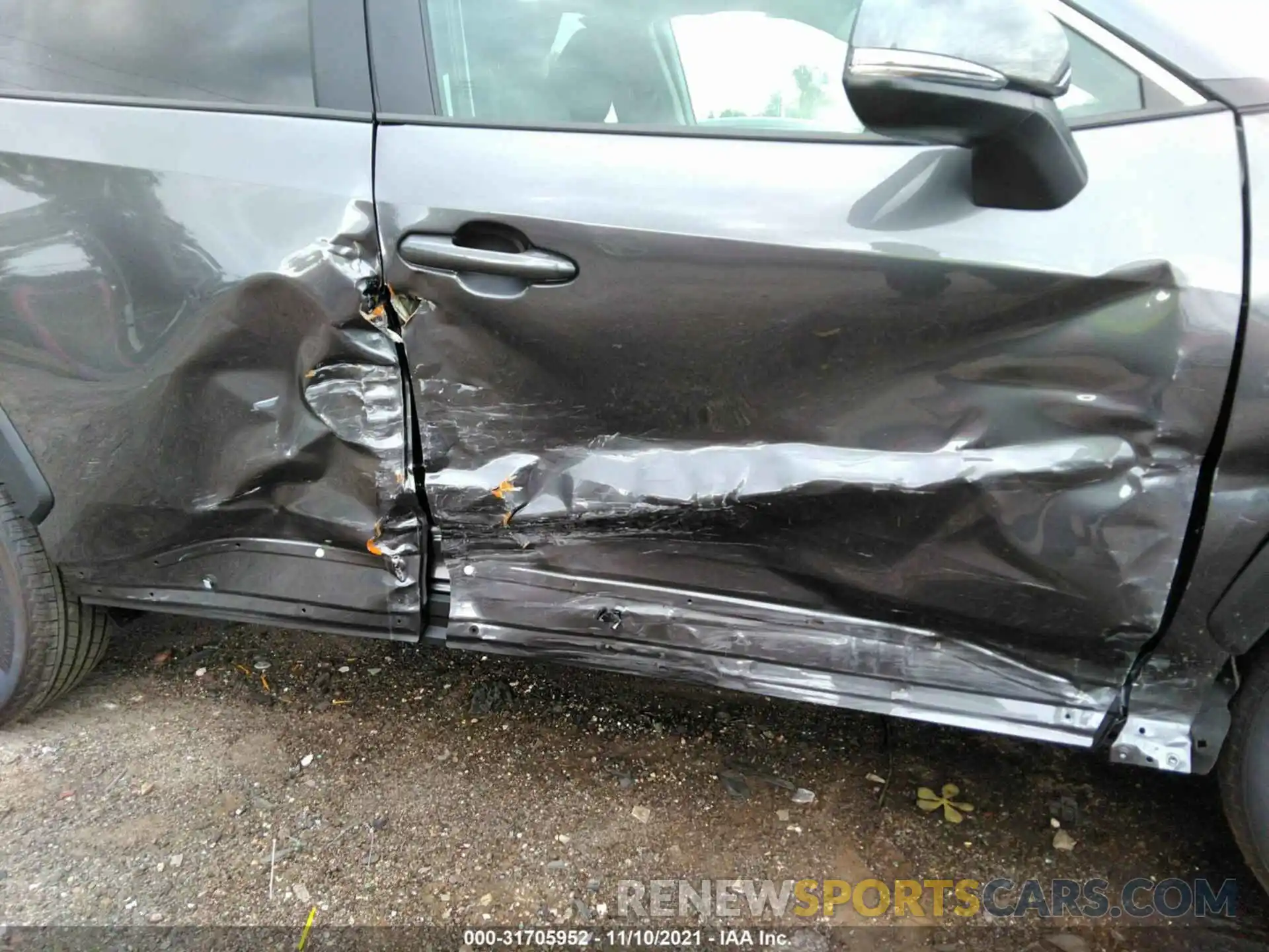 6 Photograph of a damaged car 2T3W1RFV9MC160749 TOYOTA RAV4 2021