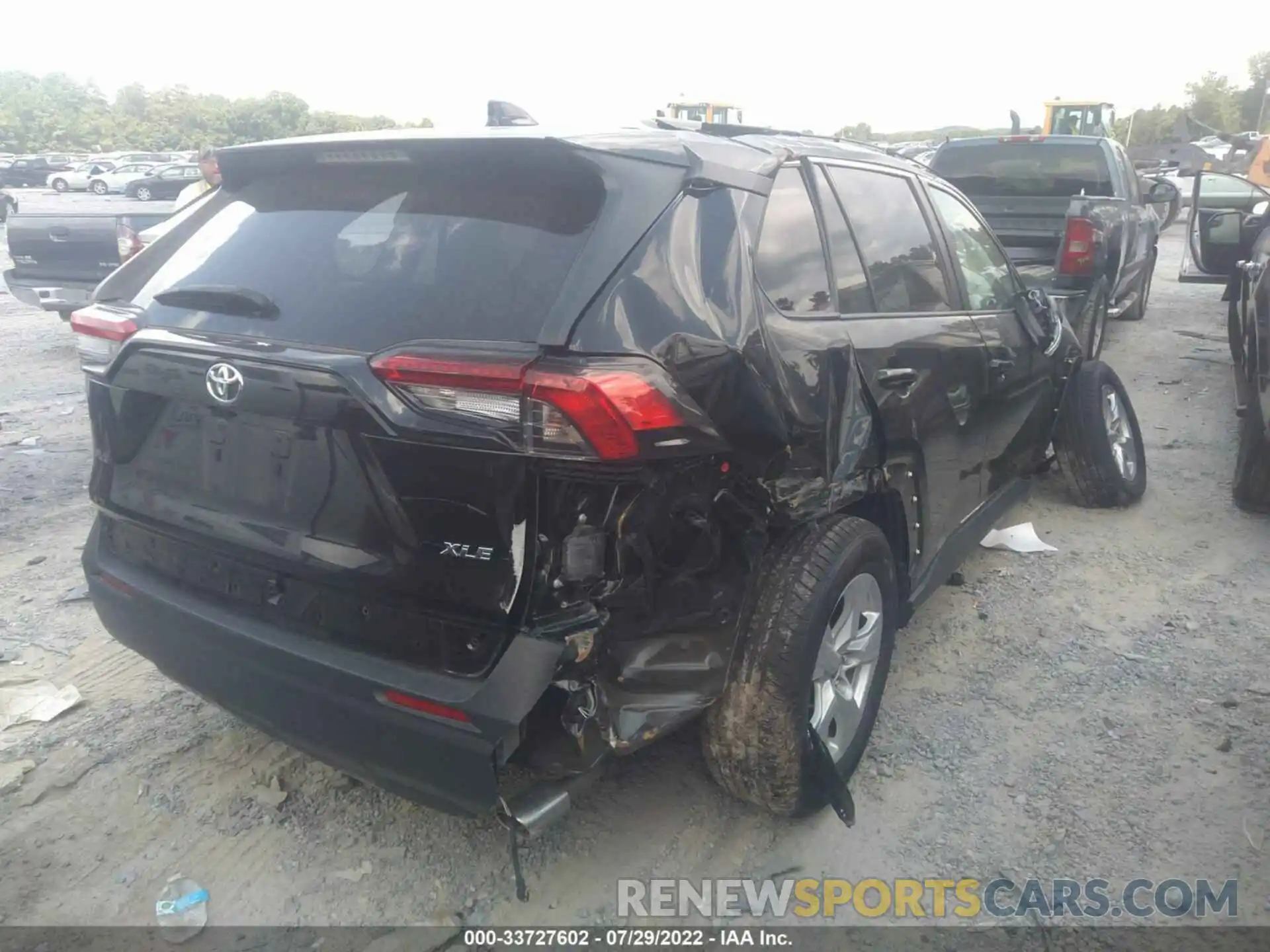 4 Photograph of a damaged car 2T3W1RFV9MW105751 TOYOTA RAV4 2021