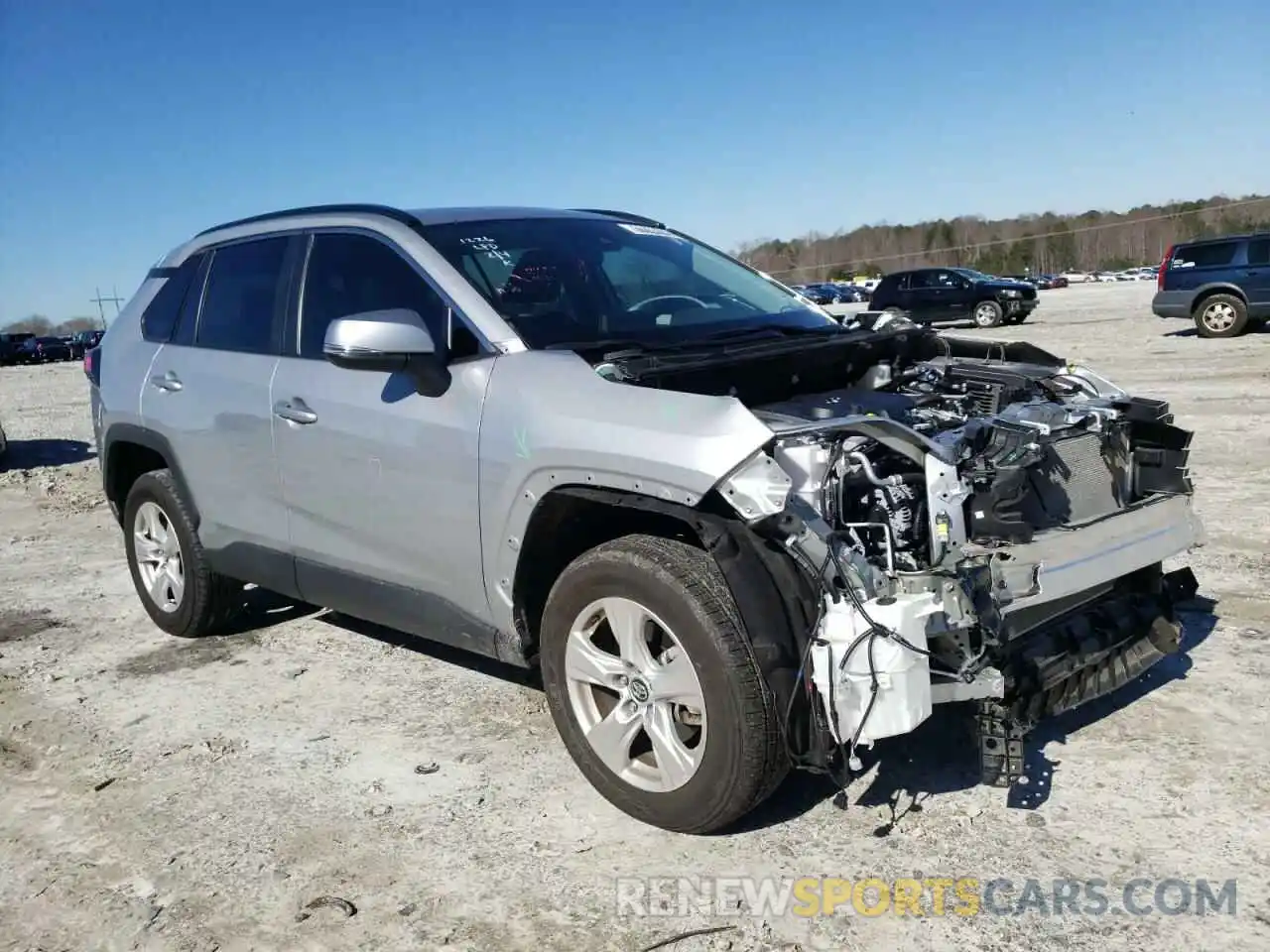 1 Photograph of a damaged car 2T3W1RFV9MW111226 TOYOTA RAV4 2021