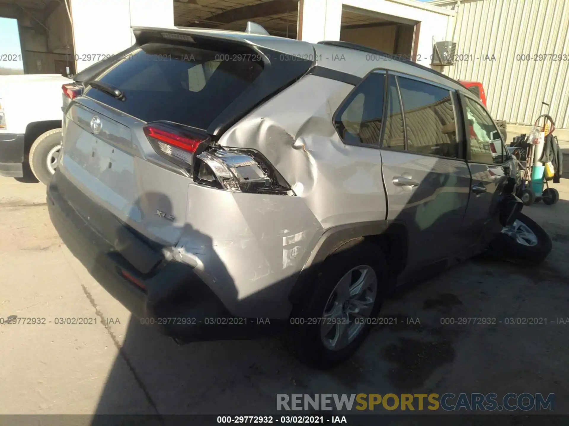 4 Photograph of a damaged car 2T3W1RFV9MW112893 TOYOTA RAV4 2021