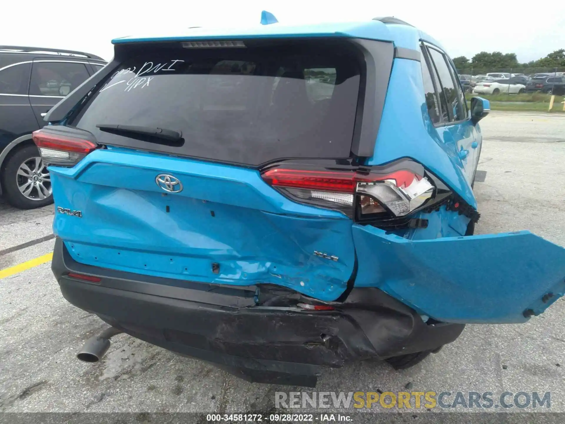 6 Photograph of a damaged car 2T3W1RFV9MW117771 TOYOTA RAV4 2021