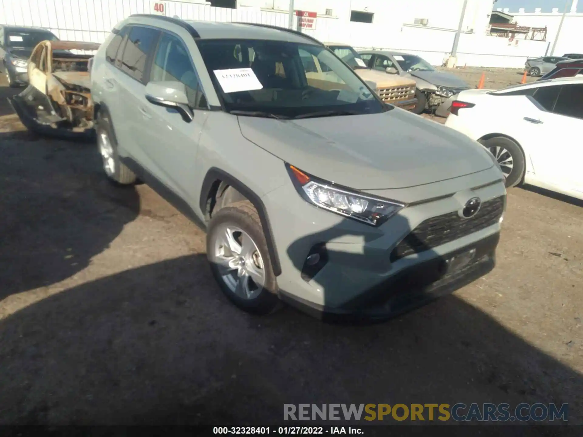 1 Photograph of a damaged car 2T3W1RFV9MW119052 TOYOTA RAV4 2021