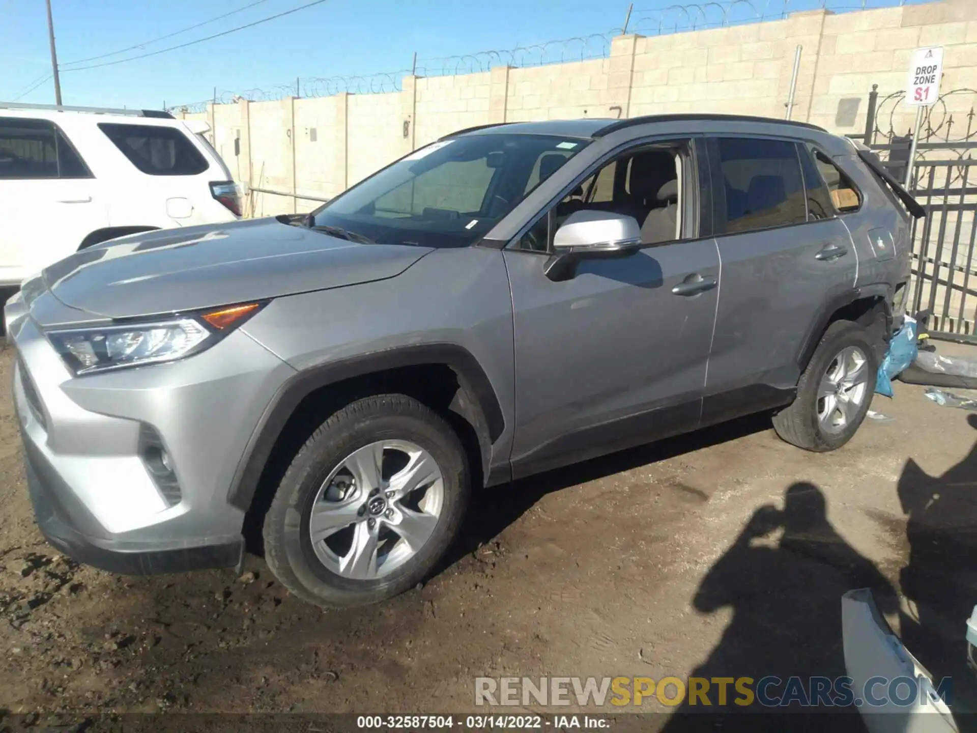 2 Photograph of a damaged car 2T3W1RFV9MW120668 TOYOTA RAV4 2021