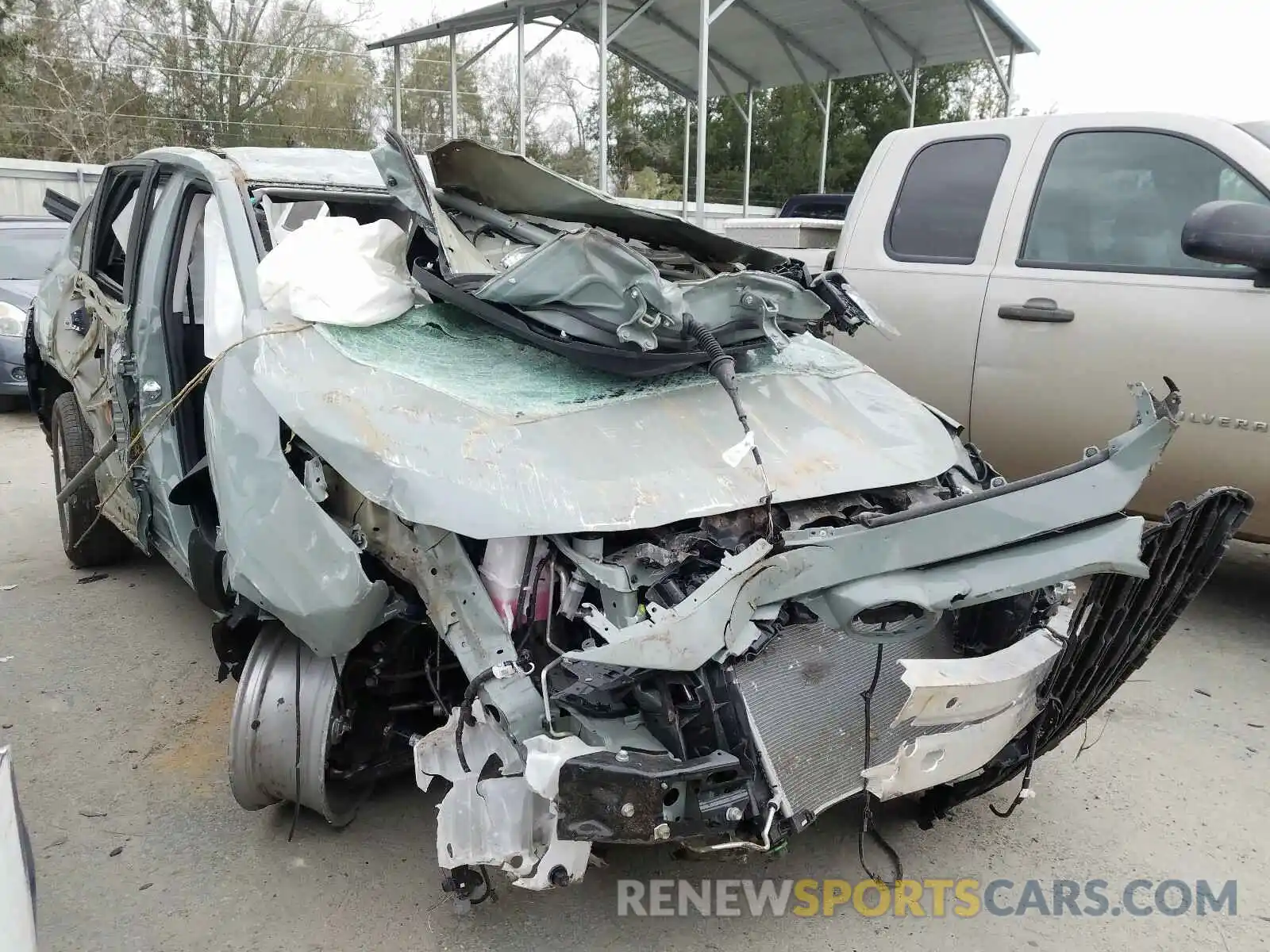 1 Photograph of a damaged car 2T3W1RFV9MW121190 TOYOTA RAV4 2021