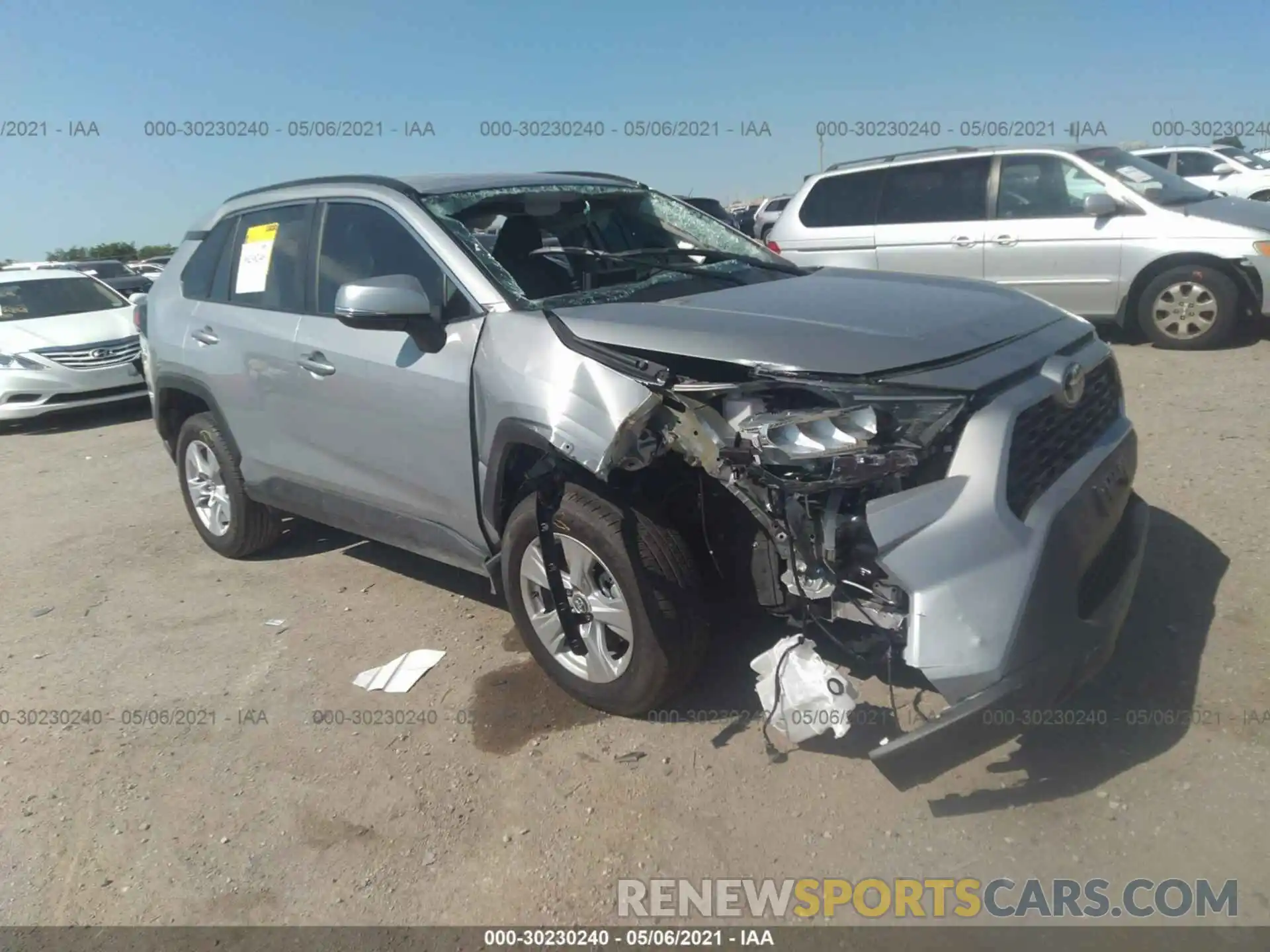 1 Photograph of a damaged car 2T3W1RFV9MW123523 TOYOTA RAV4 2021