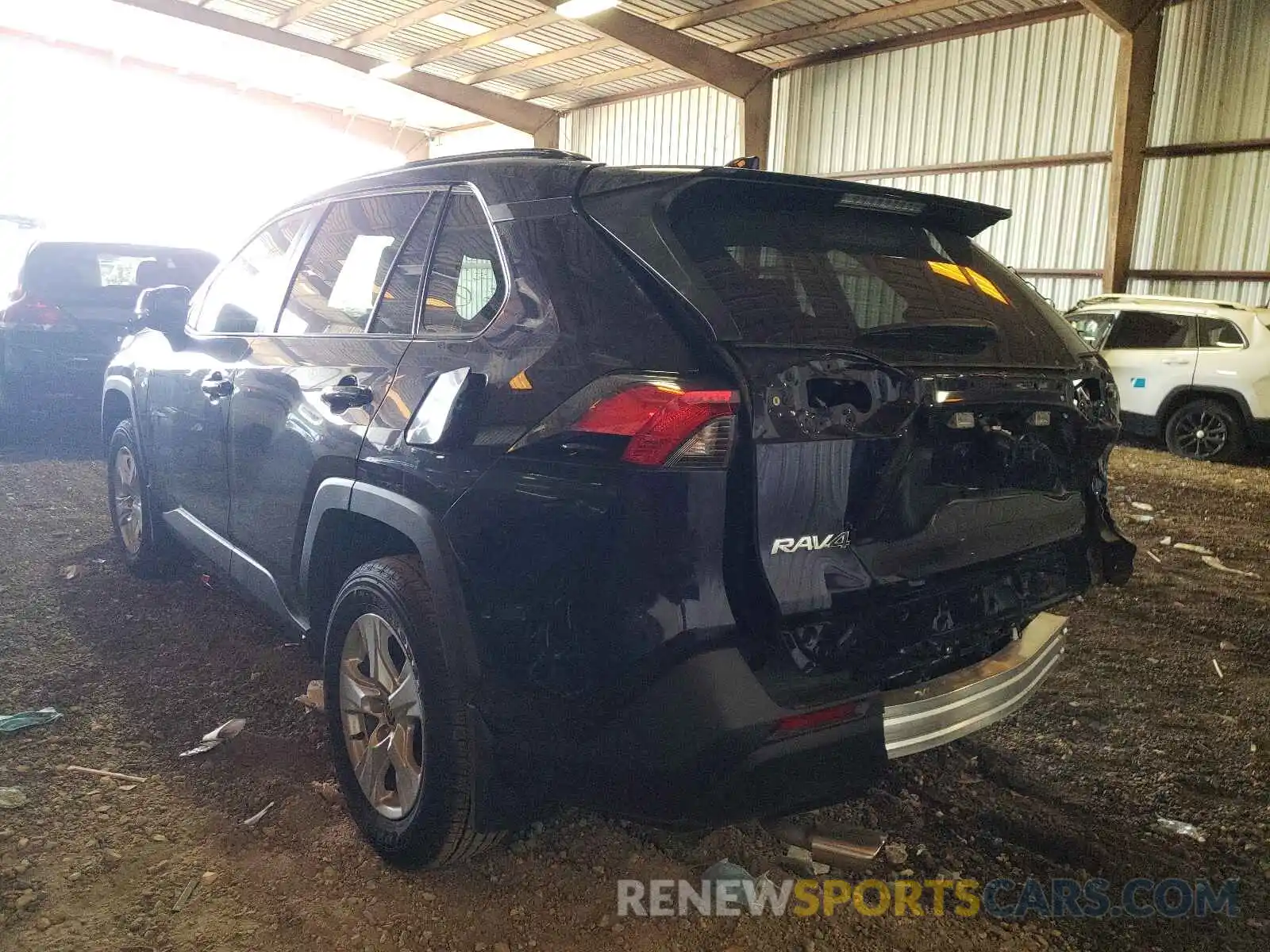 3 Photograph of a damaged car 2T3W1RFV9MW128012 TOYOTA RAV4 2021