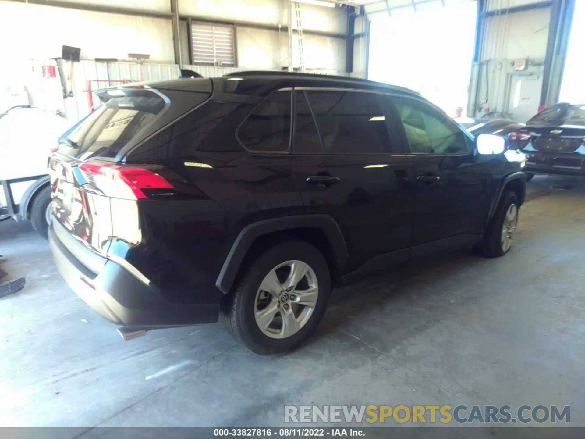 4 Photograph of a damaged car 2T3W1RFV9MW144355 TOYOTA RAV4 2021