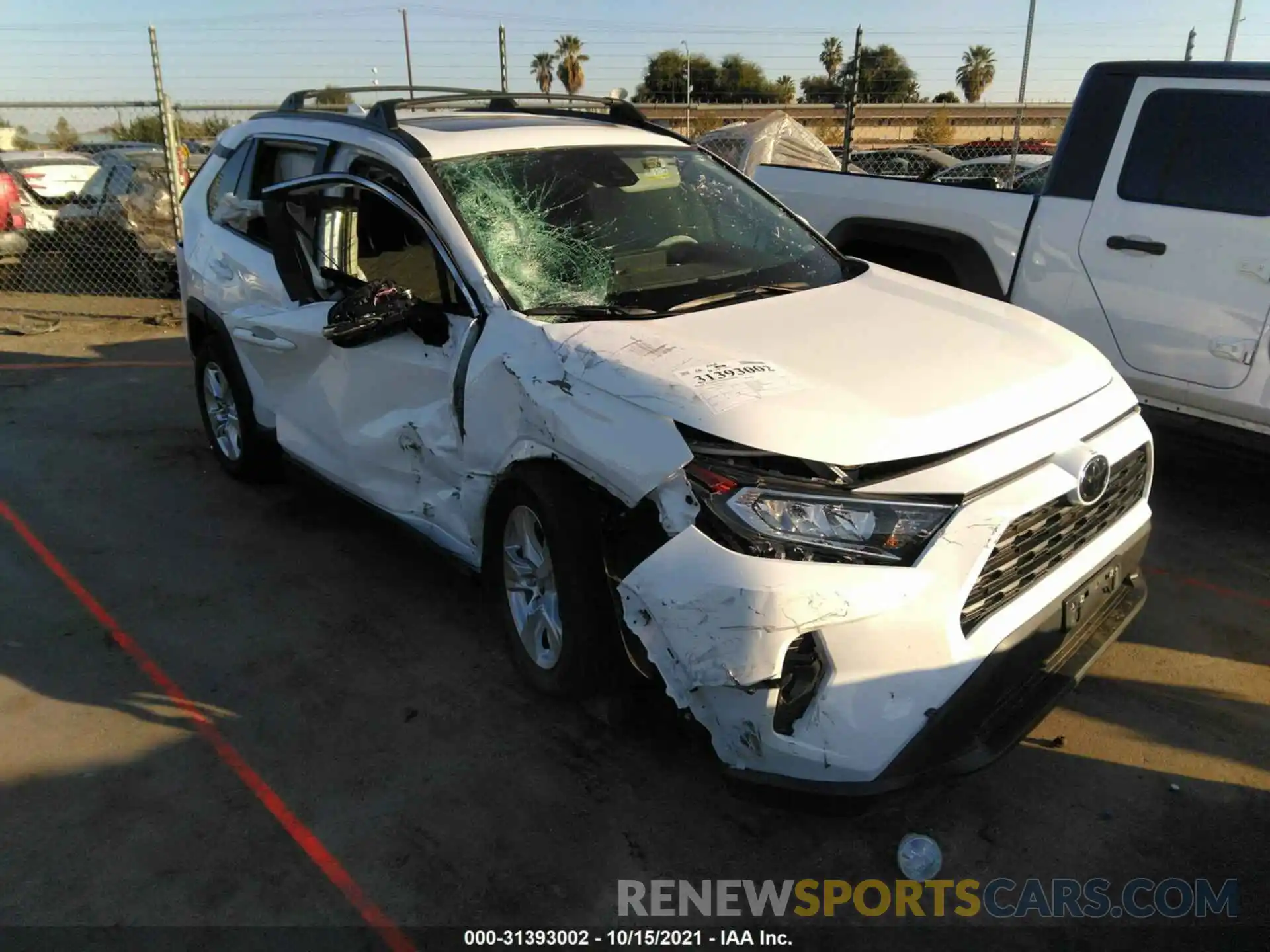 1 Photograph of a damaged car 2T3W1RFV9MW157834 TOYOTA RAV4 2021