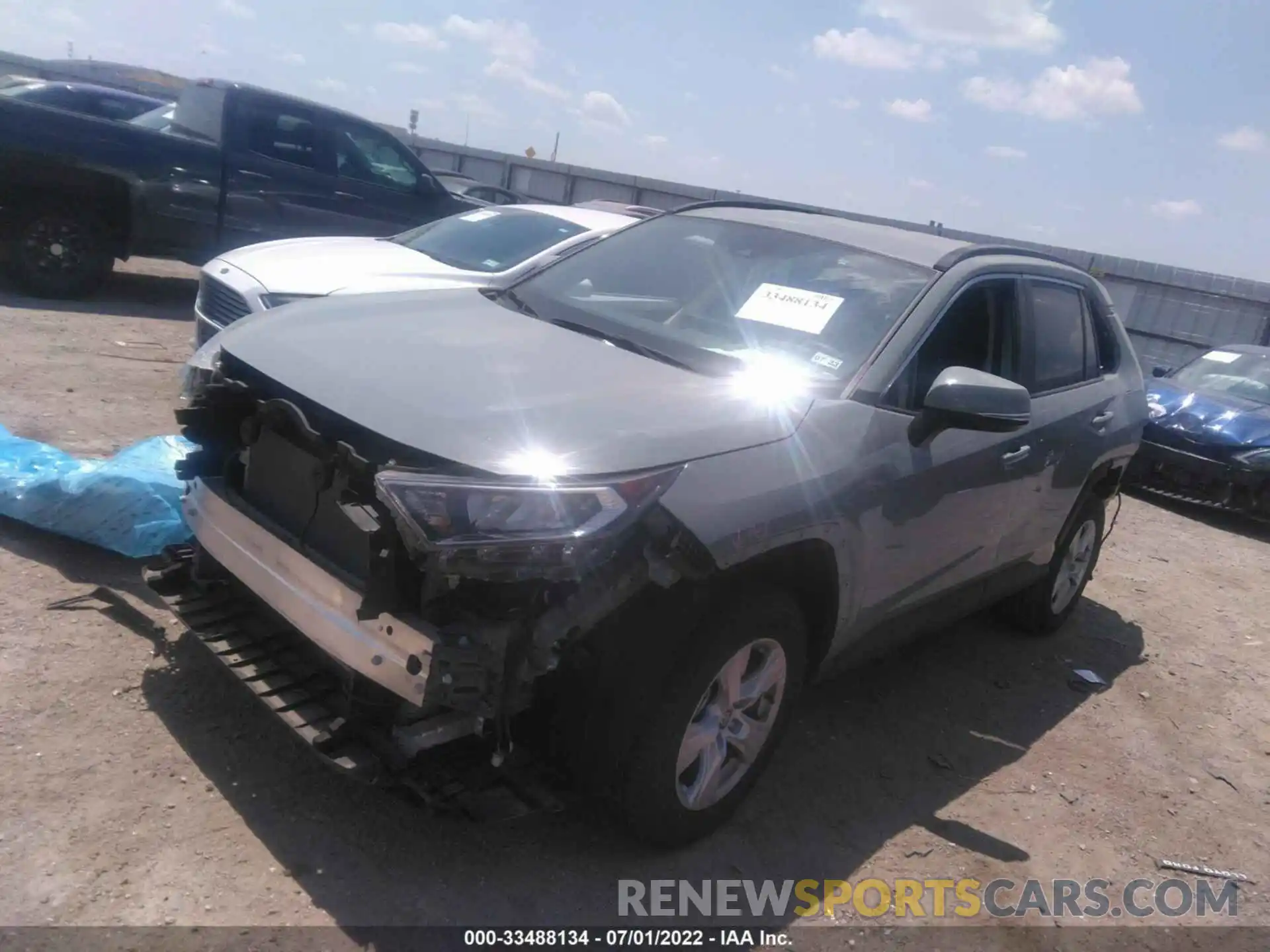 2 Photograph of a damaged car 2T3W1RFV9MW160104 TOYOTA RAV4 2021