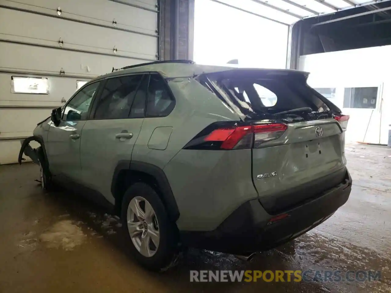 3 Photograph of a damaged car 2T3W1RFV9MW169935 TOYOTA RAV4 2021