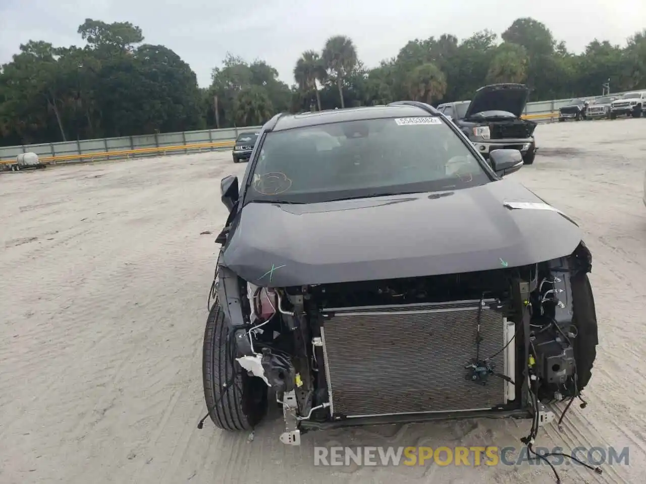 9 Photograph of a damaged car 2T3W1RFV9MW179137 TOYOTA RAV4 2021