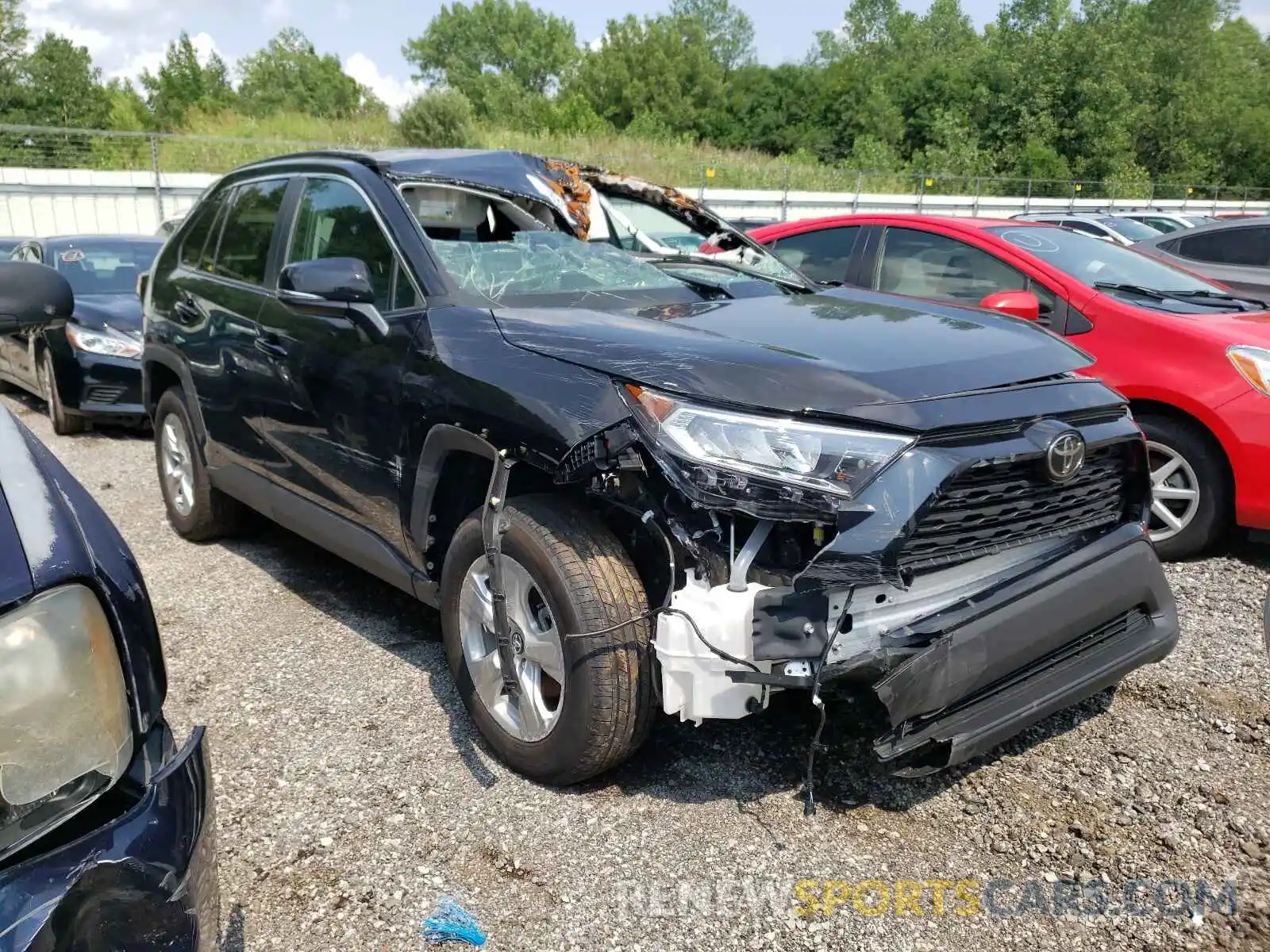 1 Photograph of a damaged car 2T3W1RFVXMC101659 TOYOTA RAV4 2021