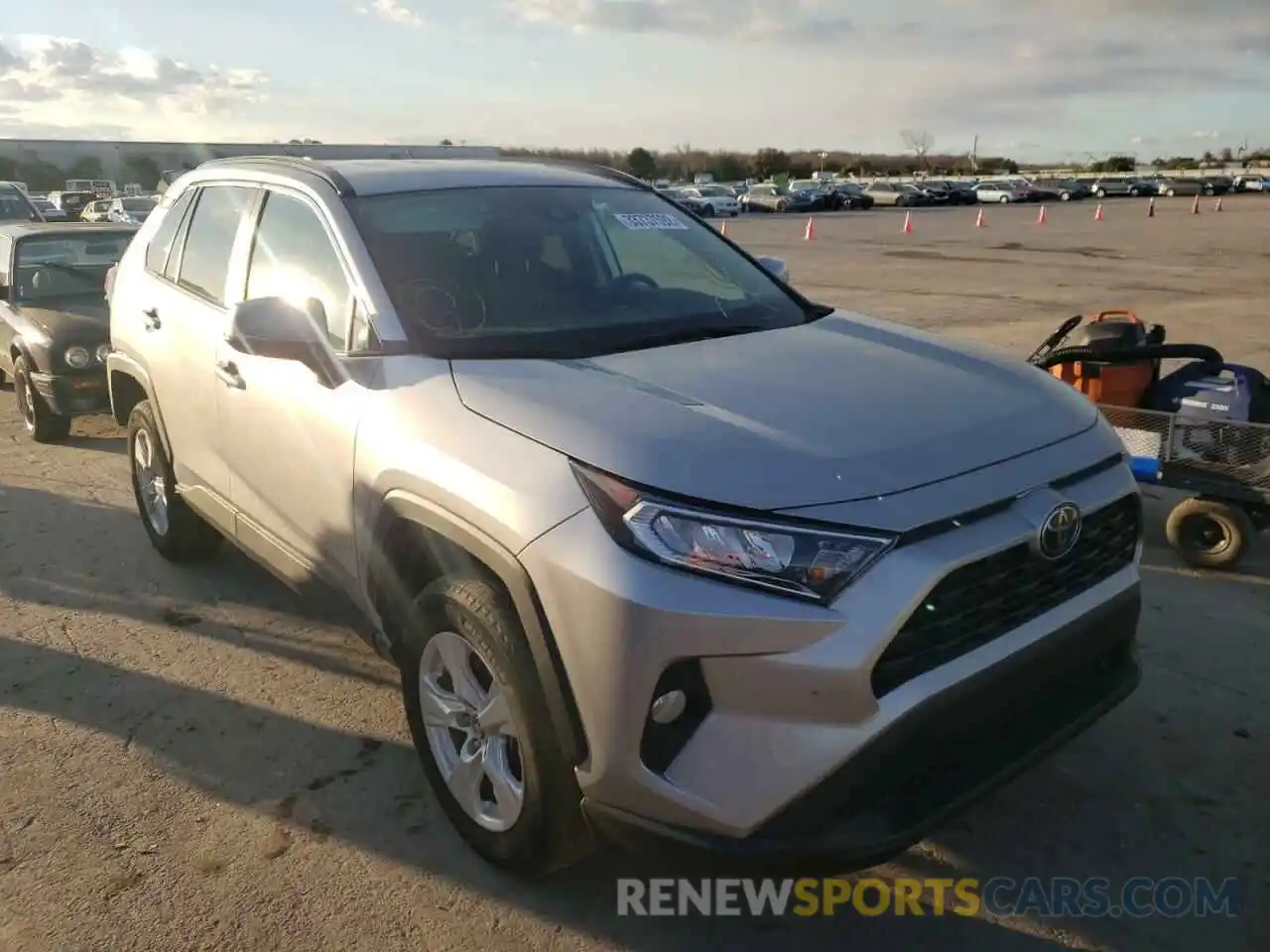 1 Photograph of a damaged car 2T3W1RFVXMC103752 TOYOTA RAV4 2021