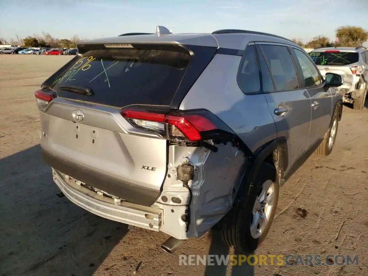 4 Photograph of a damaged car 2T3W1RFVXMC103752 TOYOTA RAV4 2021