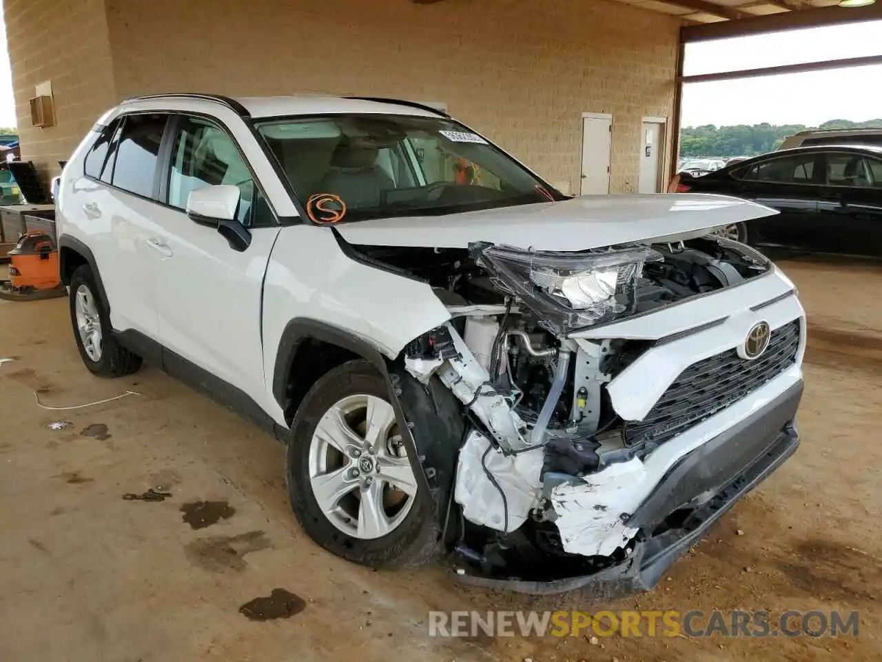 1 Photograph of a damaged car 2T3W1RFVXMC104545 TOYOTA RAV4 2021