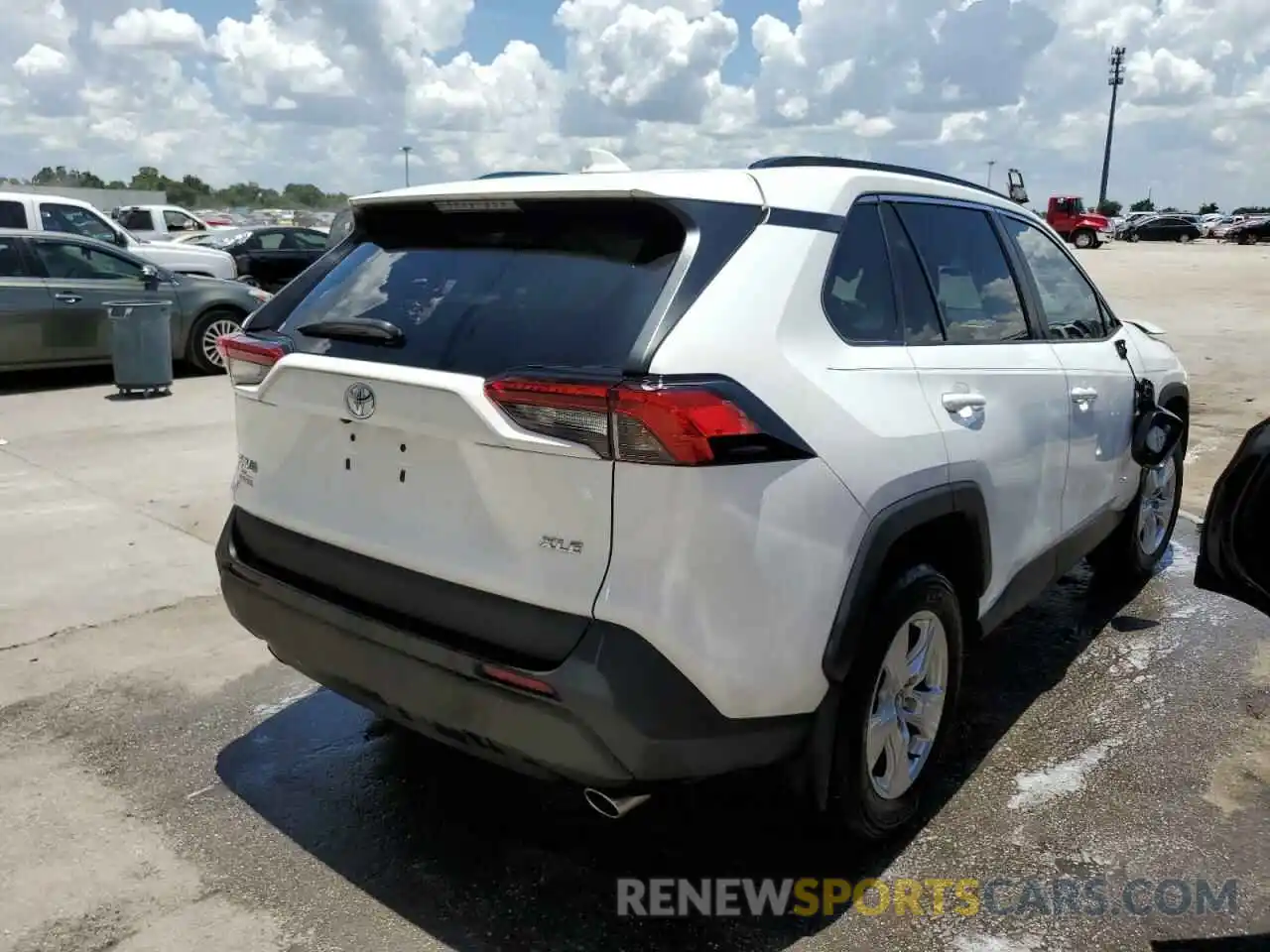 4 Photograph of a damaged car 2T3W1RFVXMC106067 TOYOTA RAV4 2021