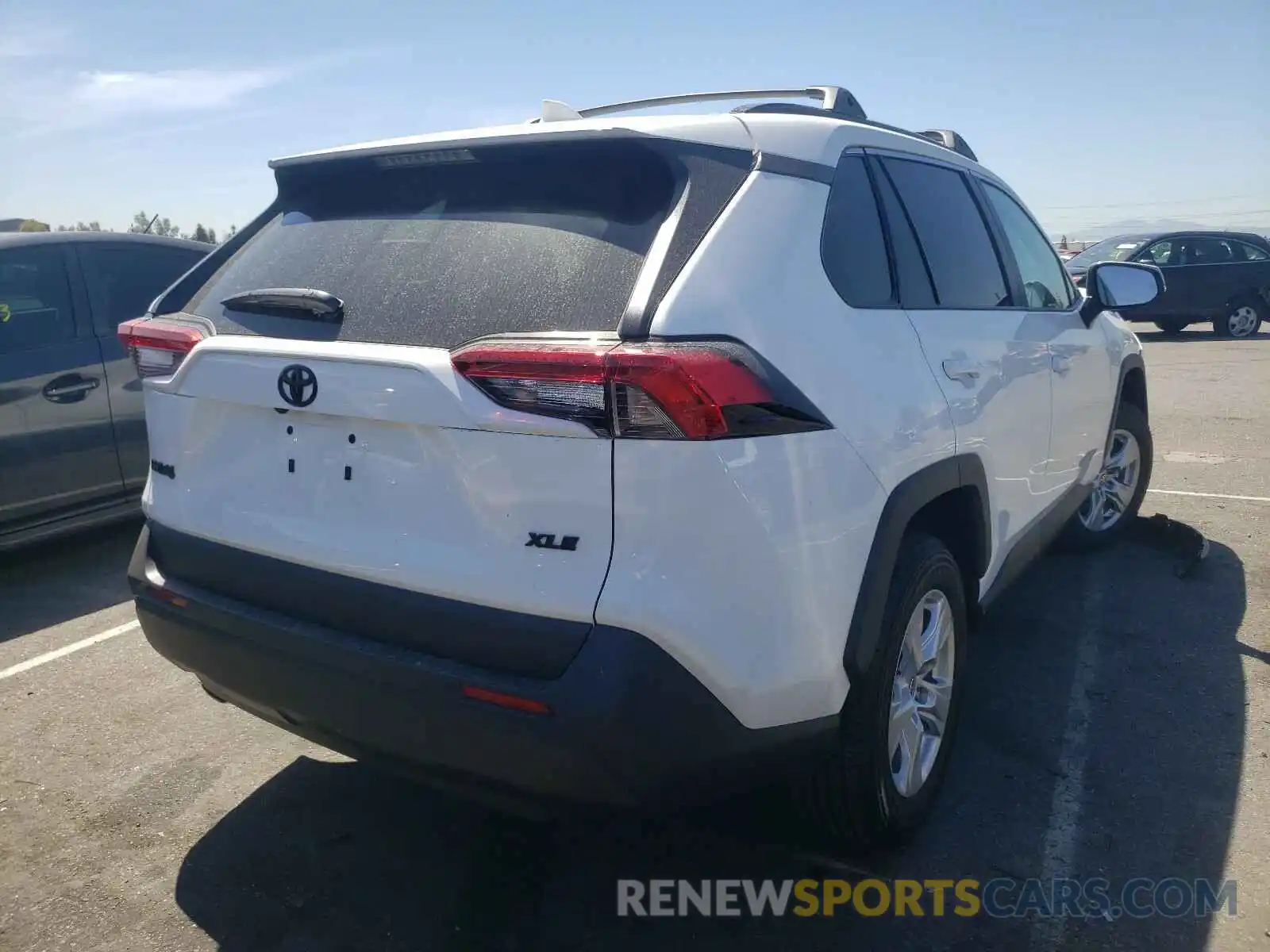 4 Photograph of a damaged car 2T3W1RFVXMC117537 TOYOTA RAV4 2021